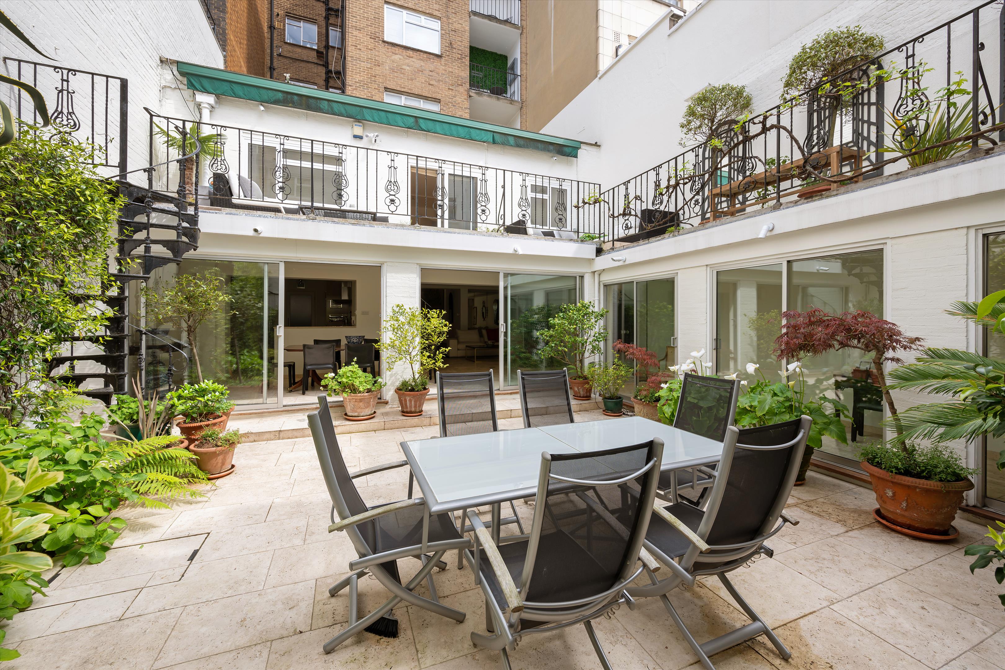 Wimpole Street, Marylebone, W1G