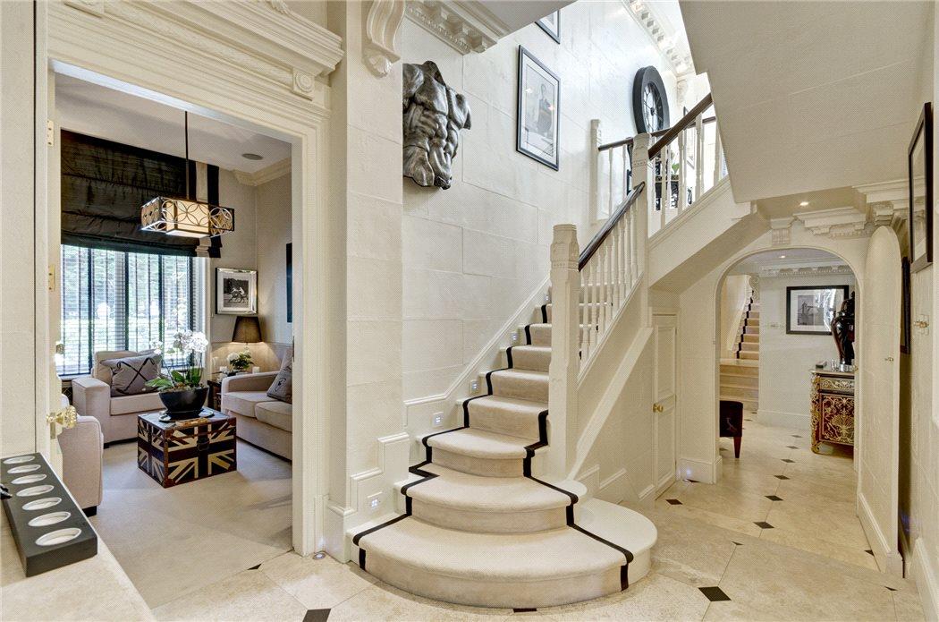 Frognal, Hampstead, London, NW3