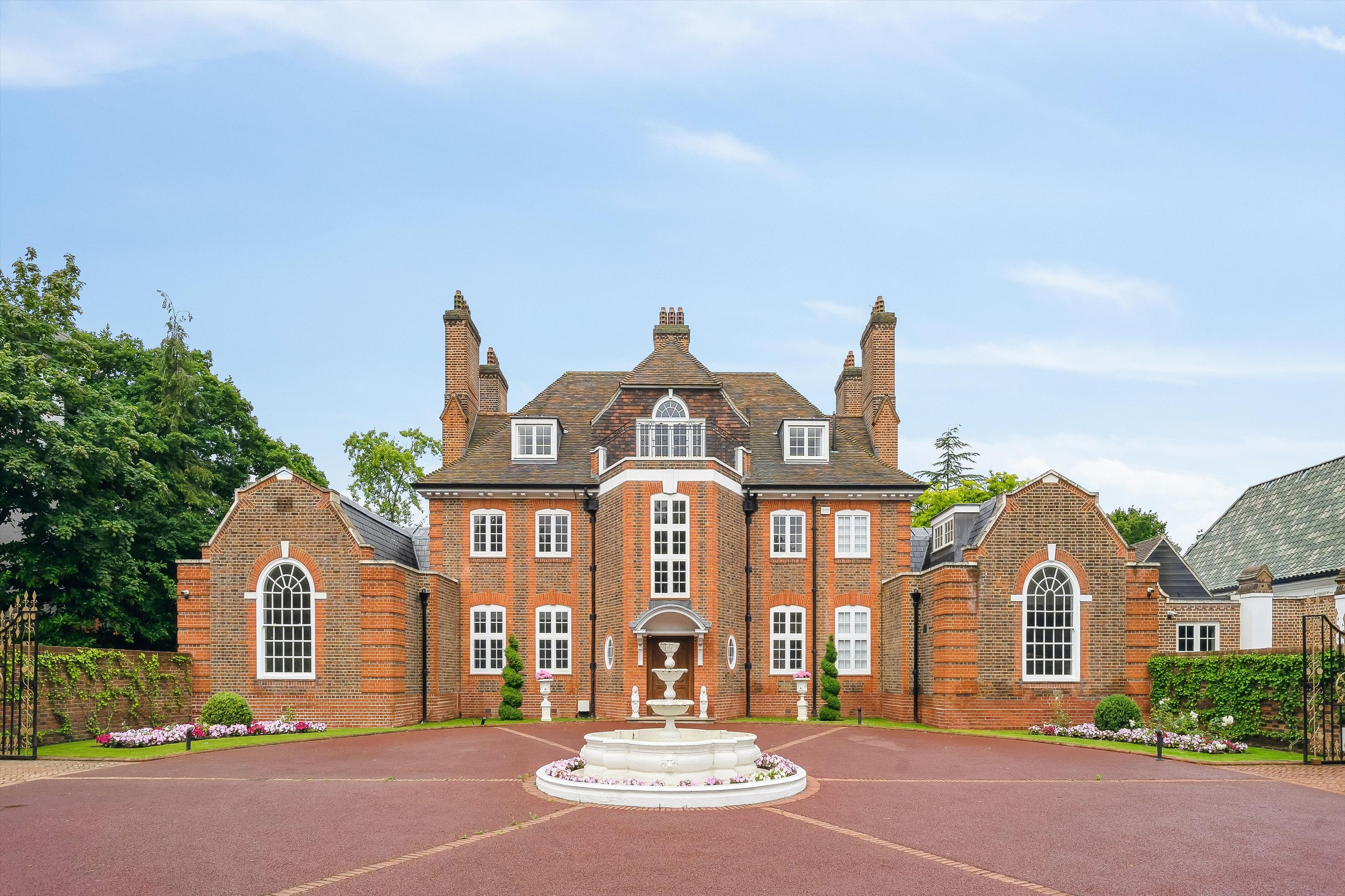 The Bishops Avenue, London, N2