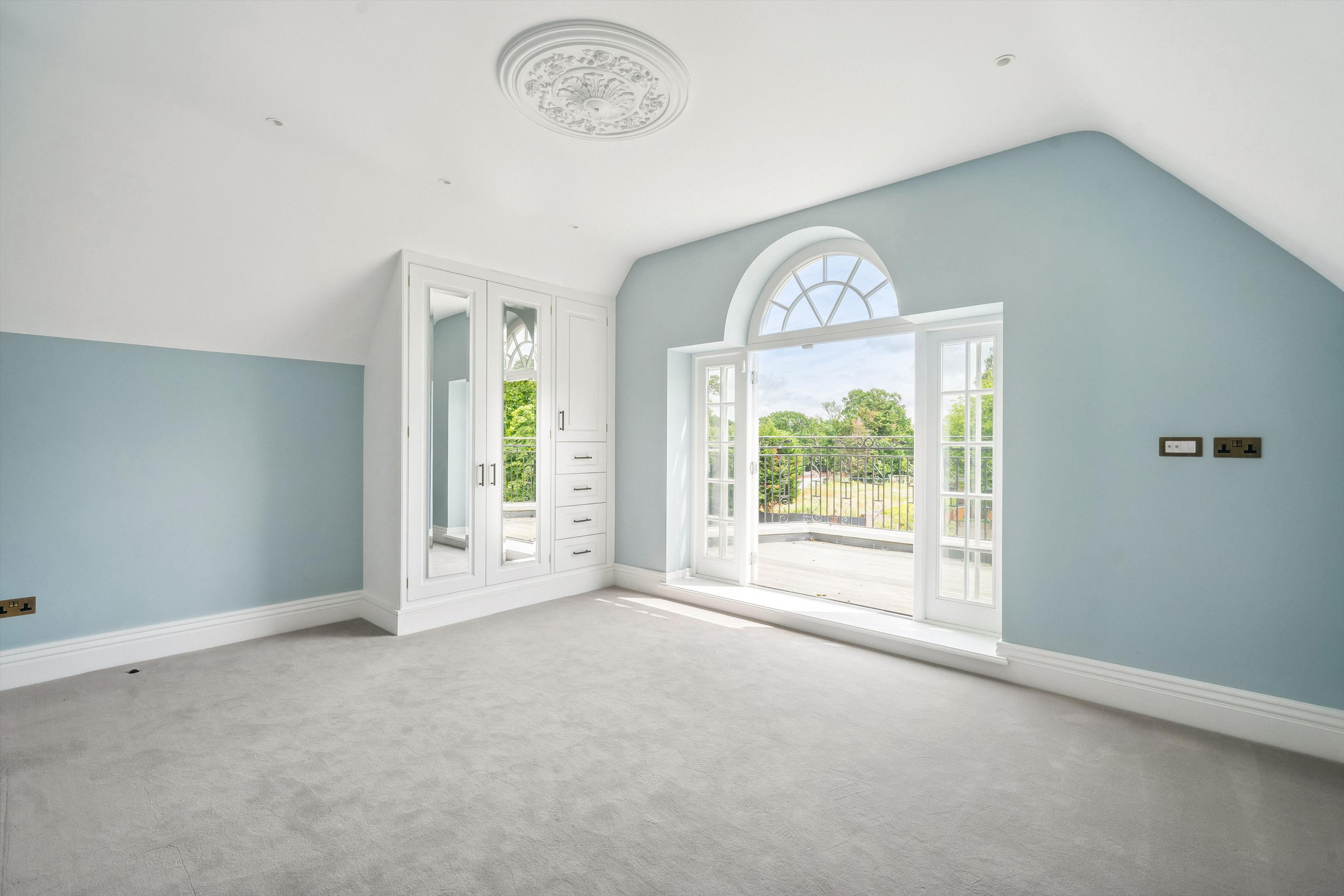 The Bishops Avenue, London, N2