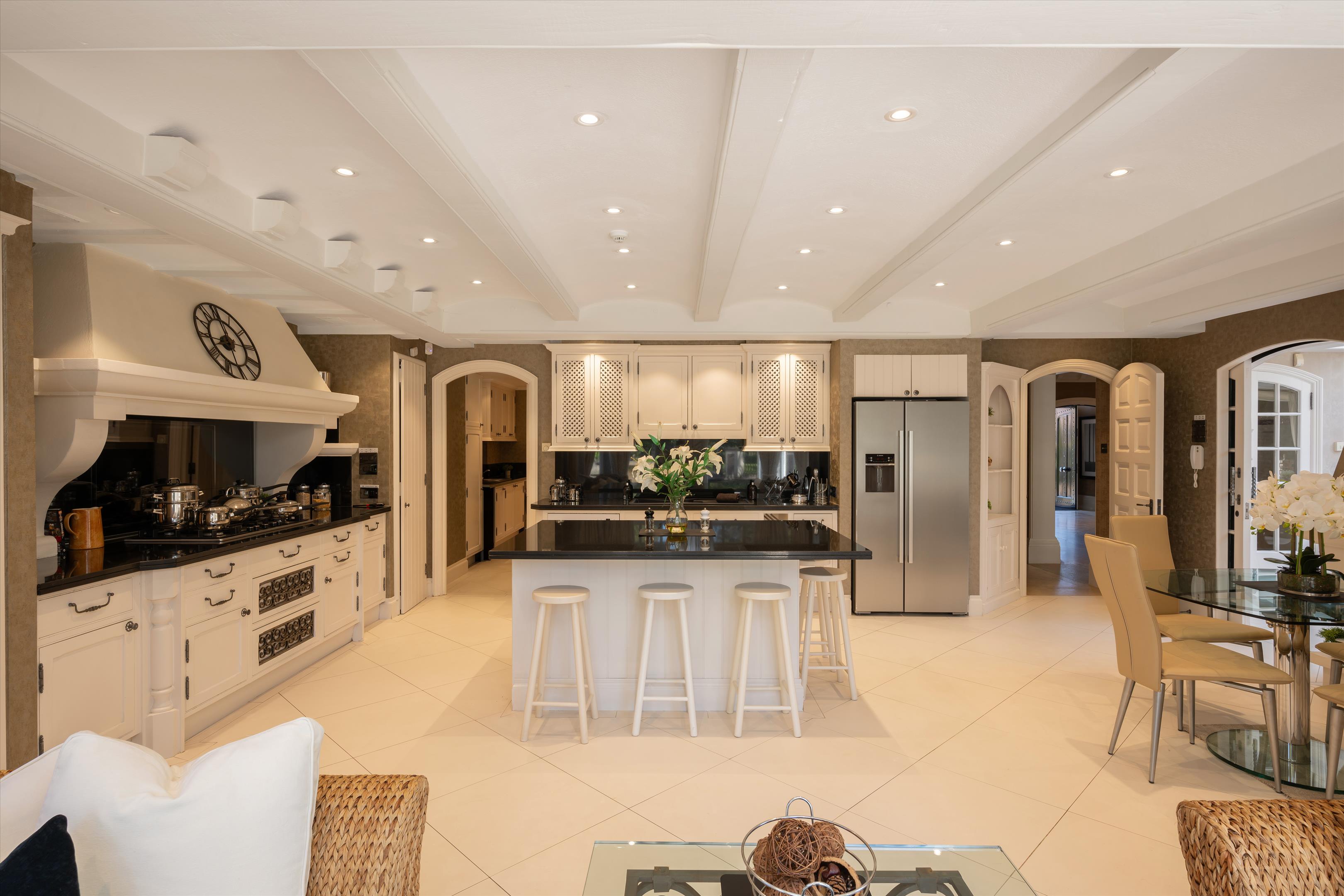 Courtenay Avenue, Highgate, London, N6