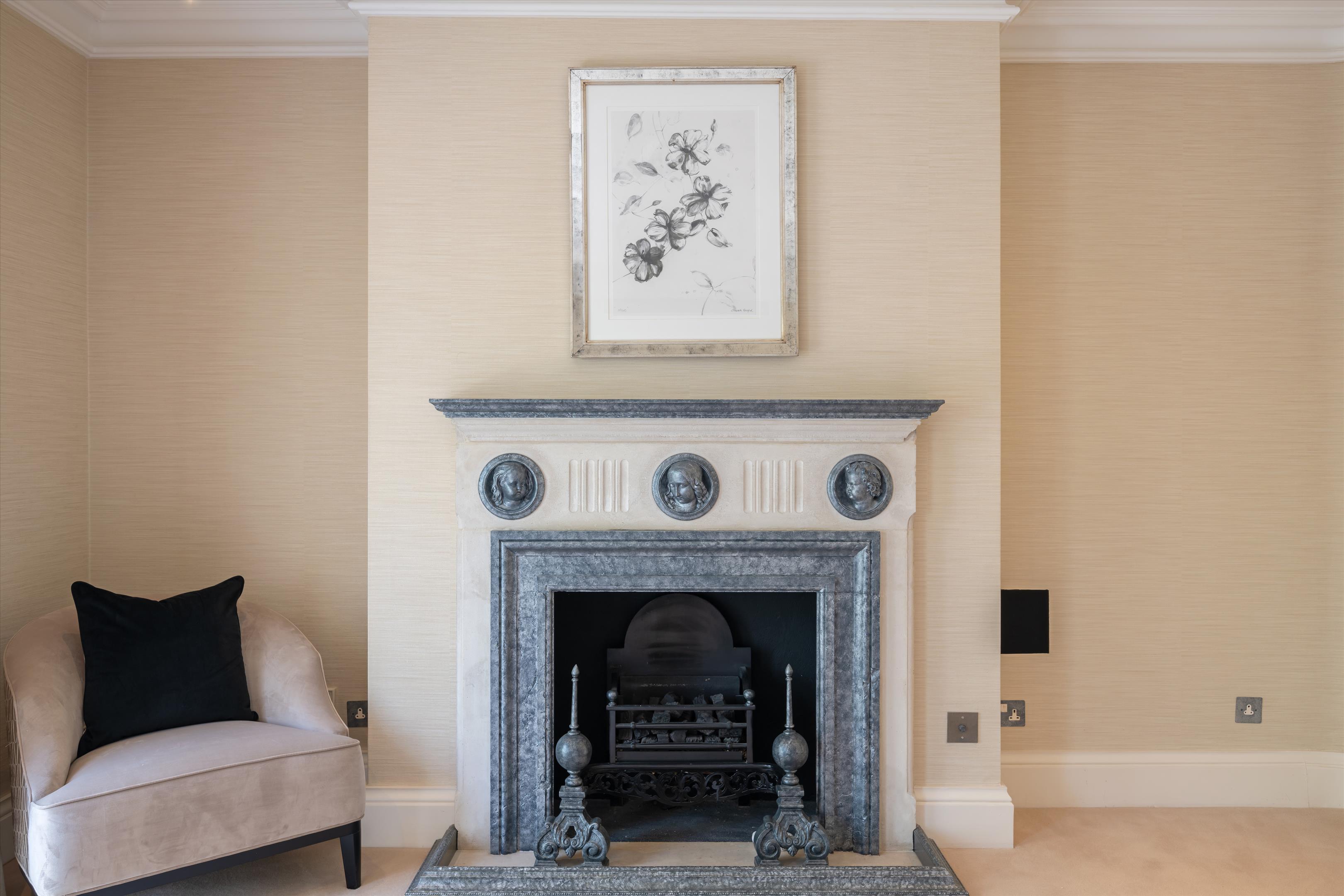 Courtenay Avenue, Highgate, London, N6