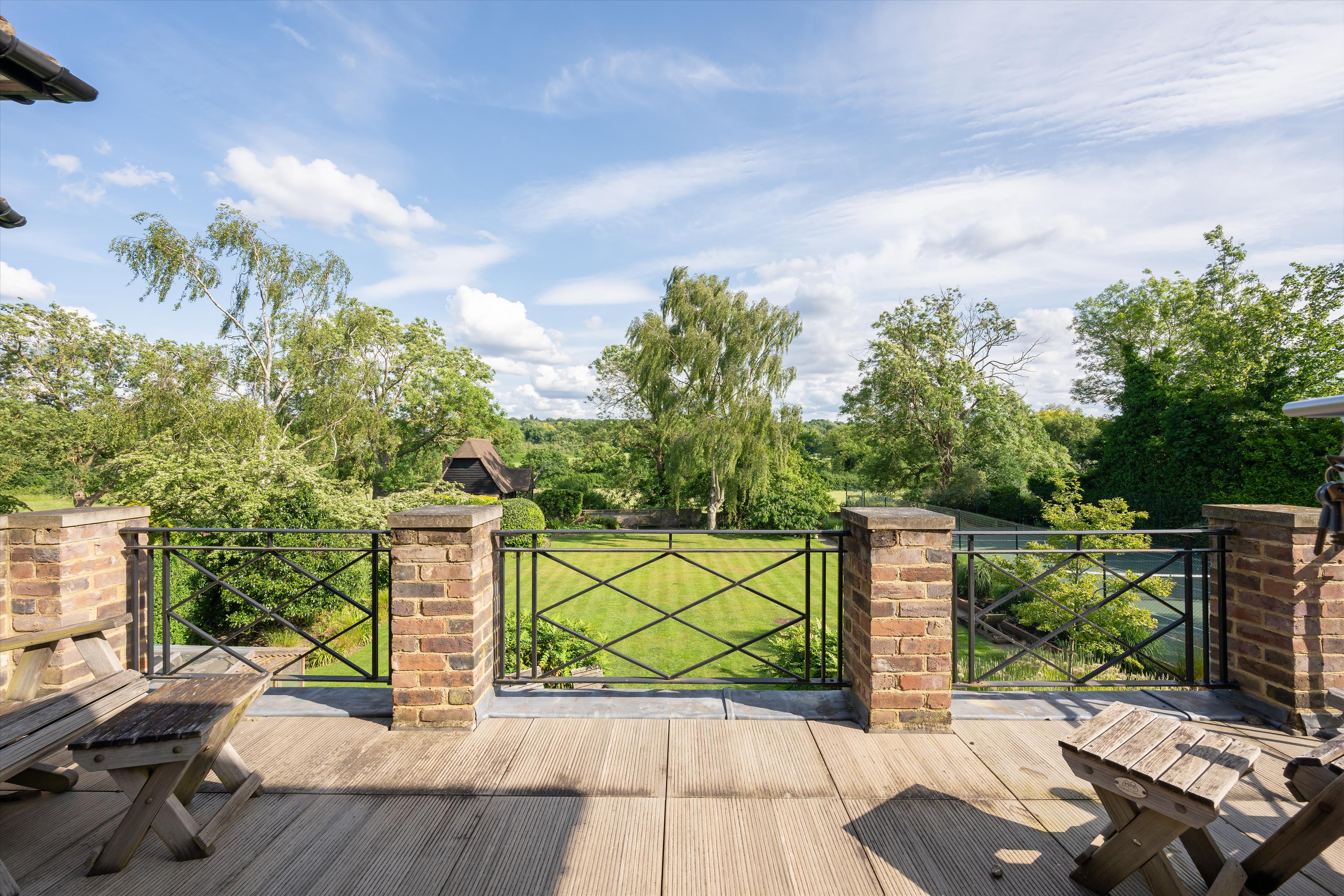 Linnell Drive, London, NW11