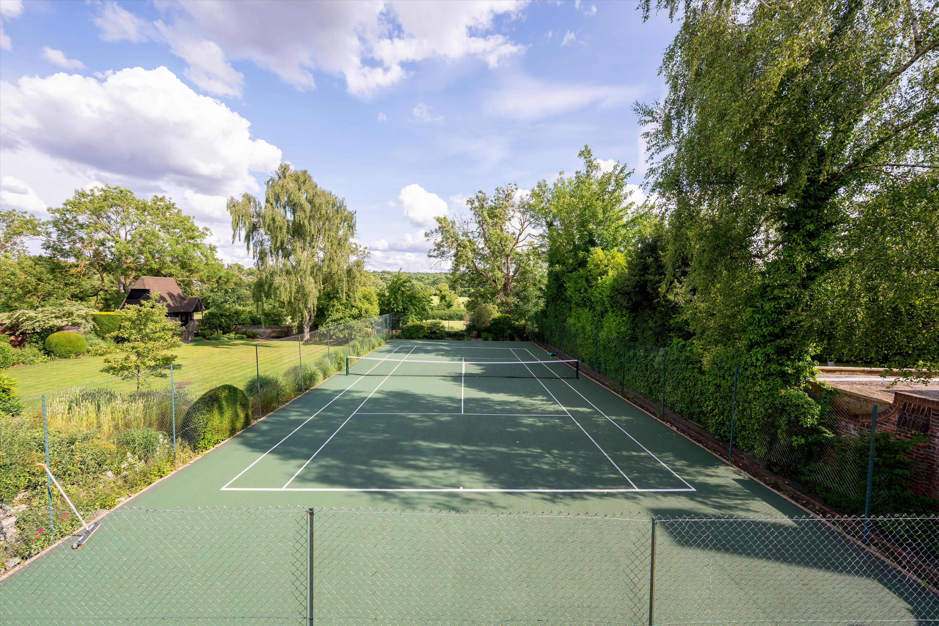 Linnell Drive, London, NW11