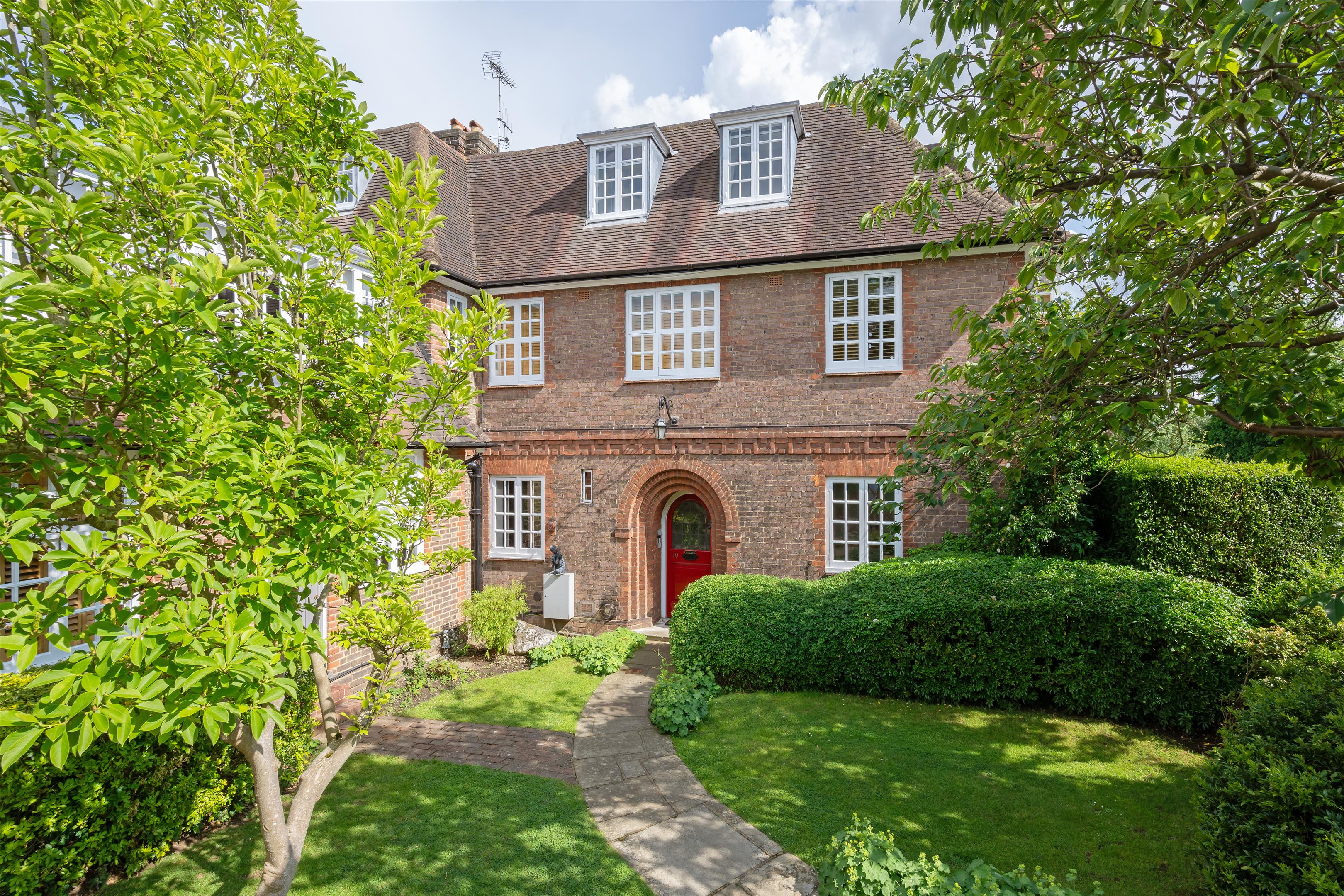 Linnell Drive, London, NW11