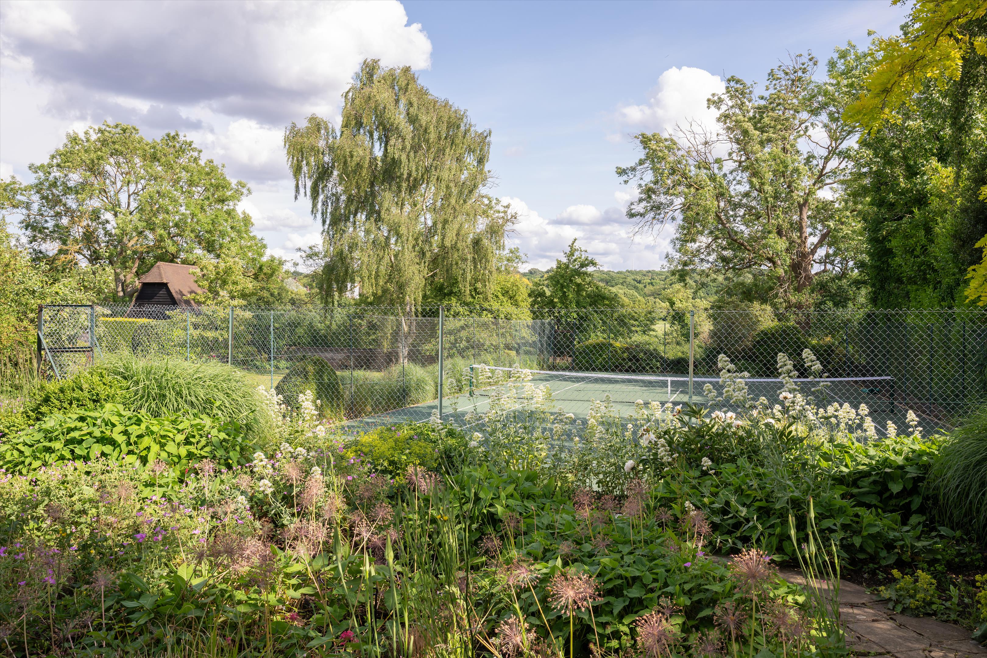 Linnell Drive, London, NW11