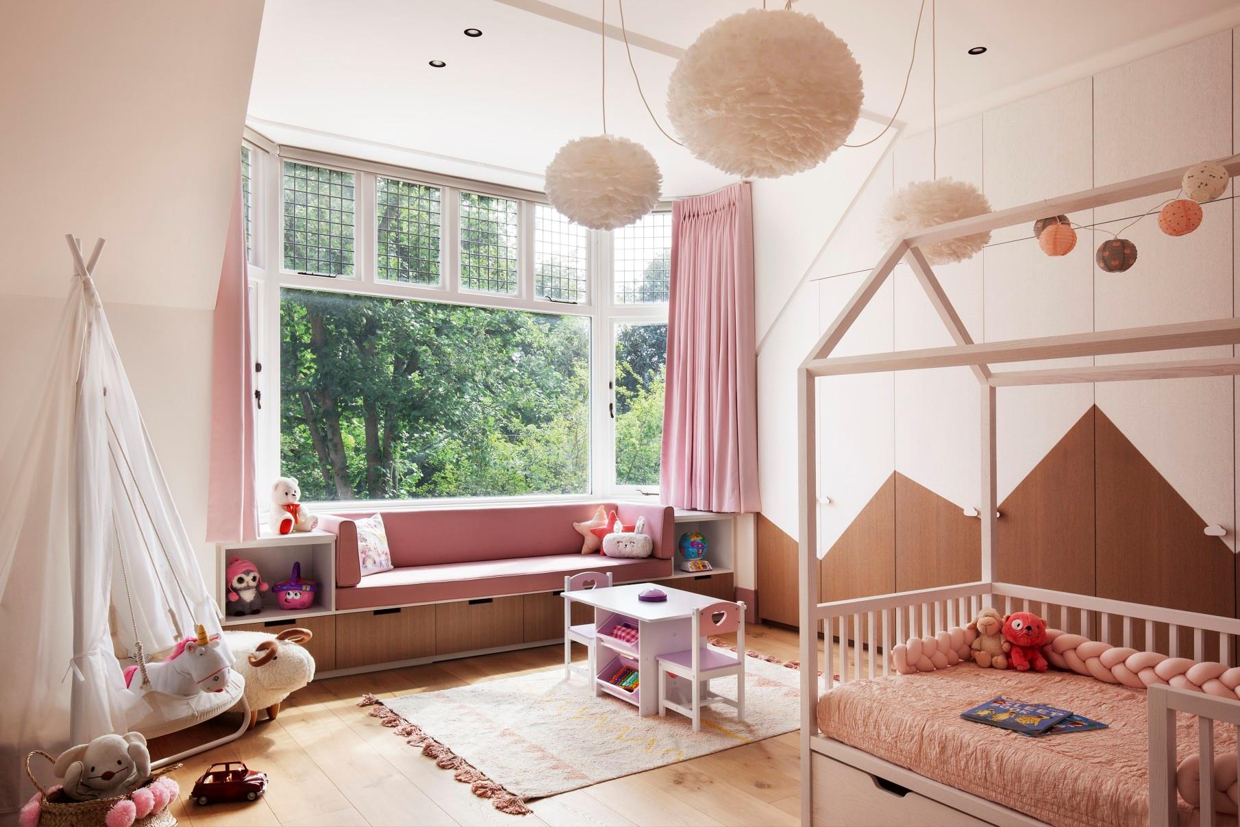 Chesterford Gardens, London, NW3.