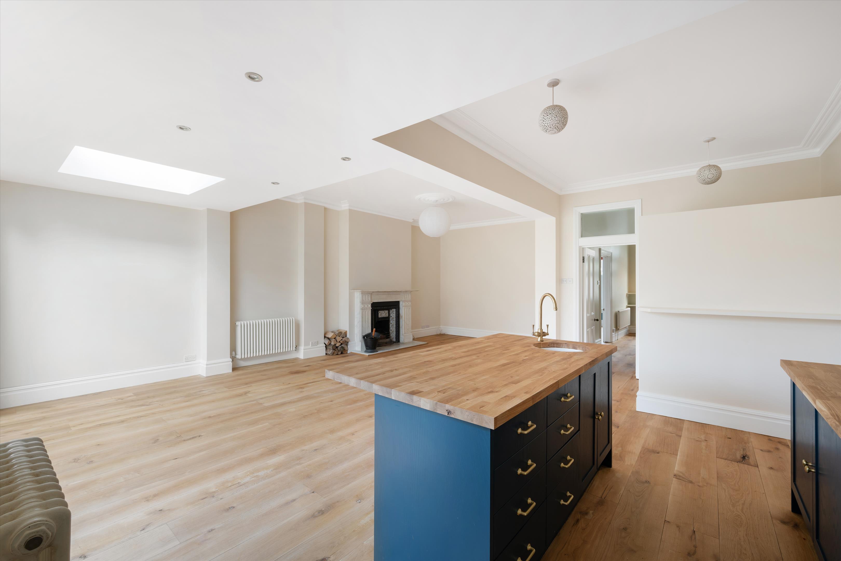Dyne Road, London, NW6