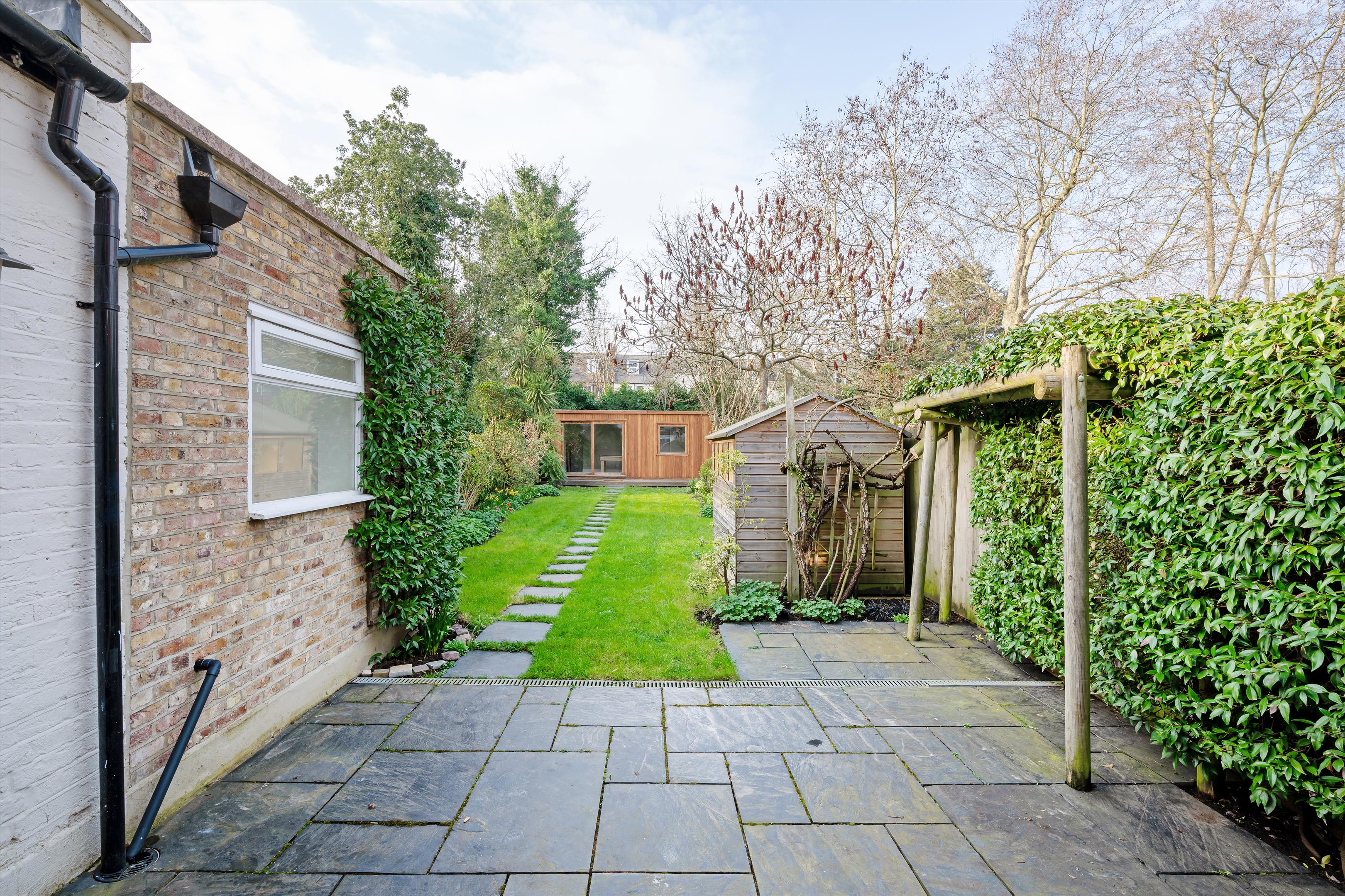 Dyne Road, London, NW6