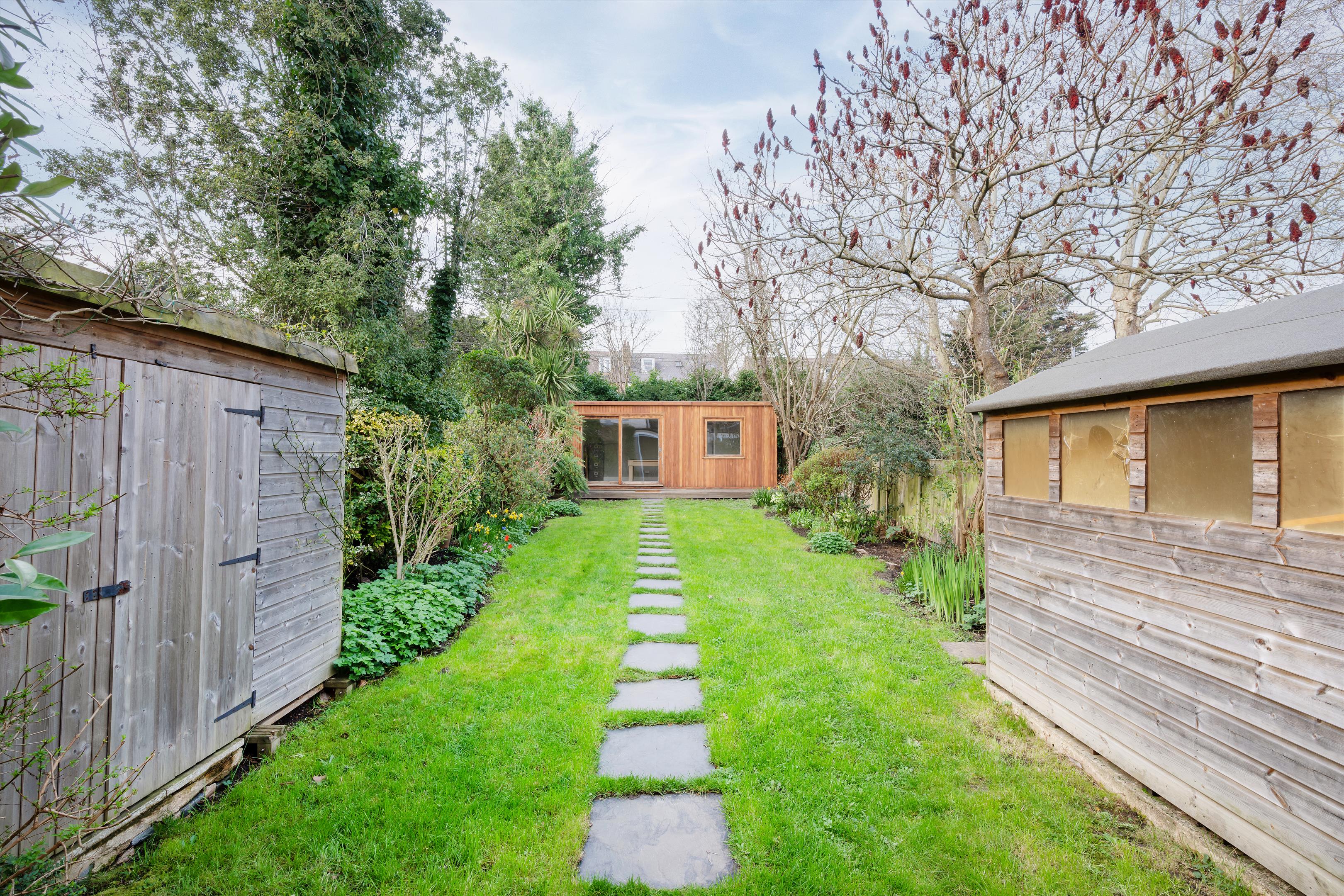 Dyne Road, London, NW6