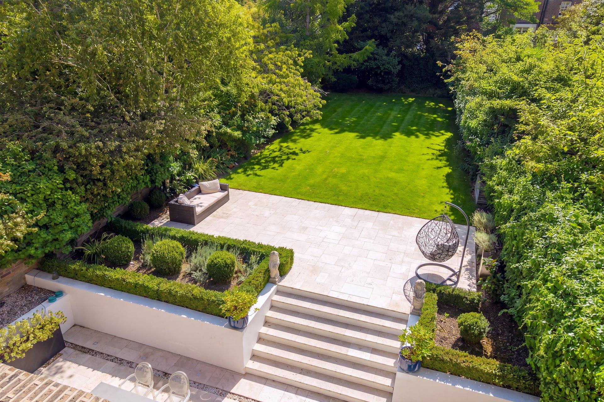 Carlton Hill, London NW8.