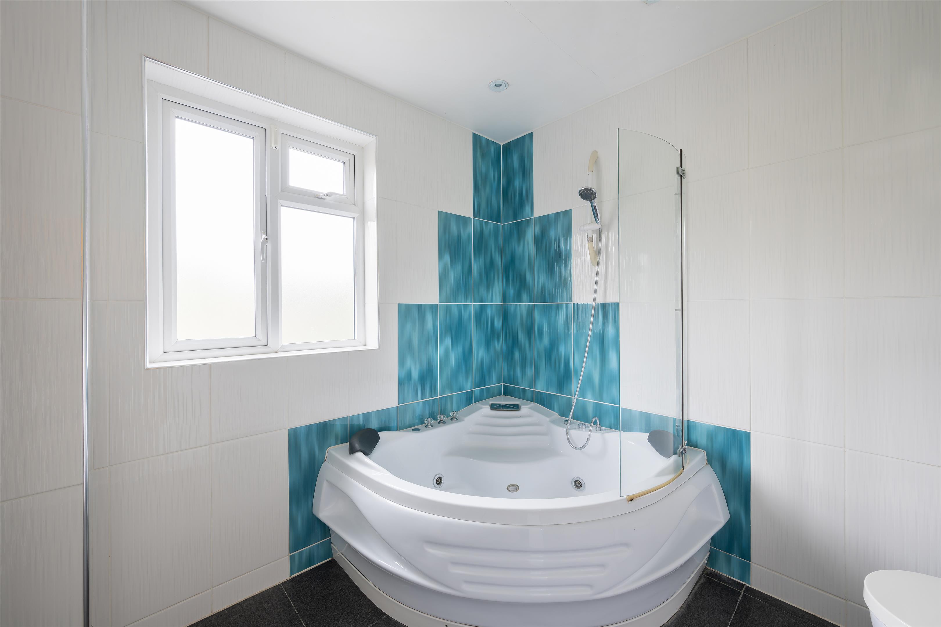 Bancroft Avenue, London N2