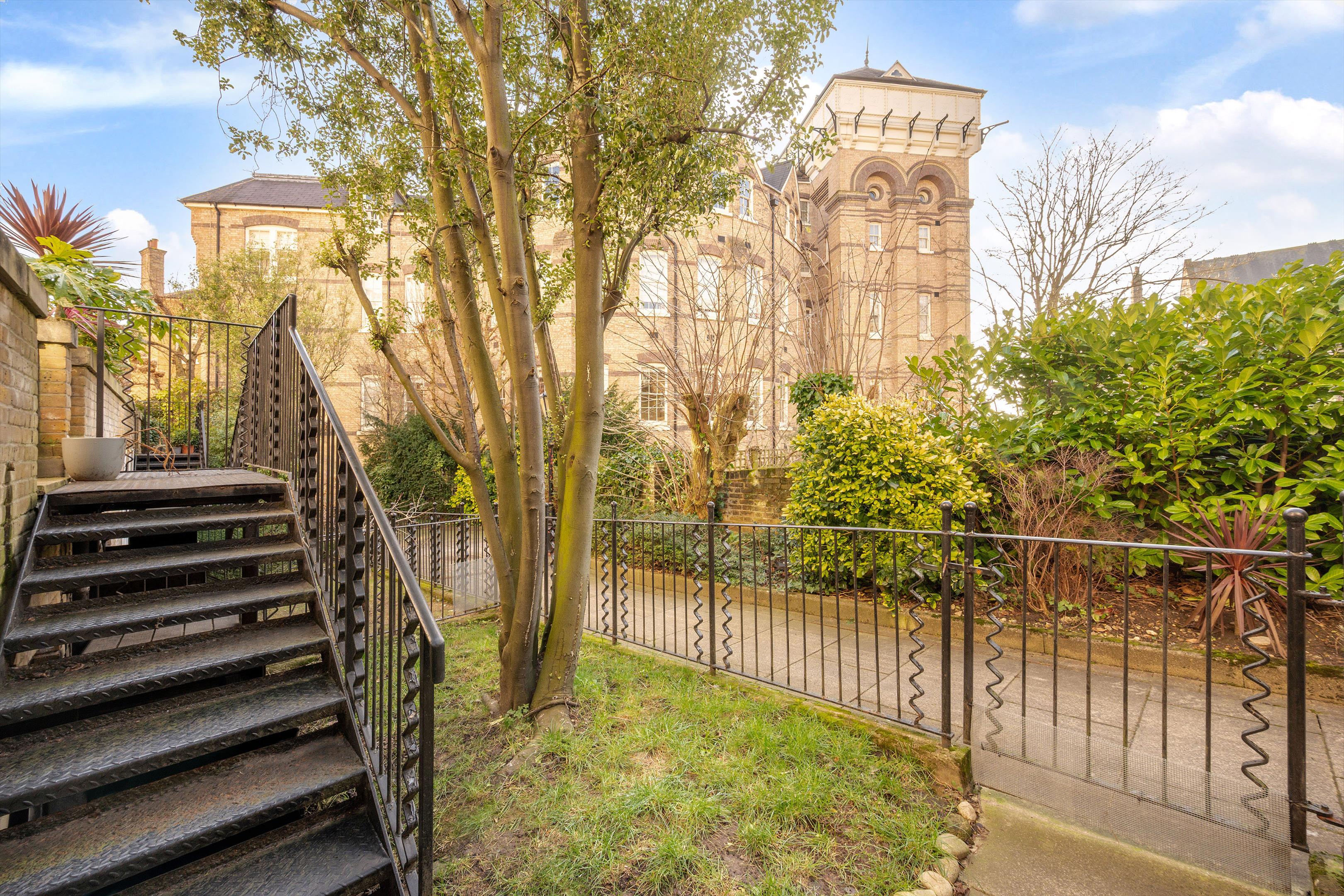 New End, Hampstead, London NW3