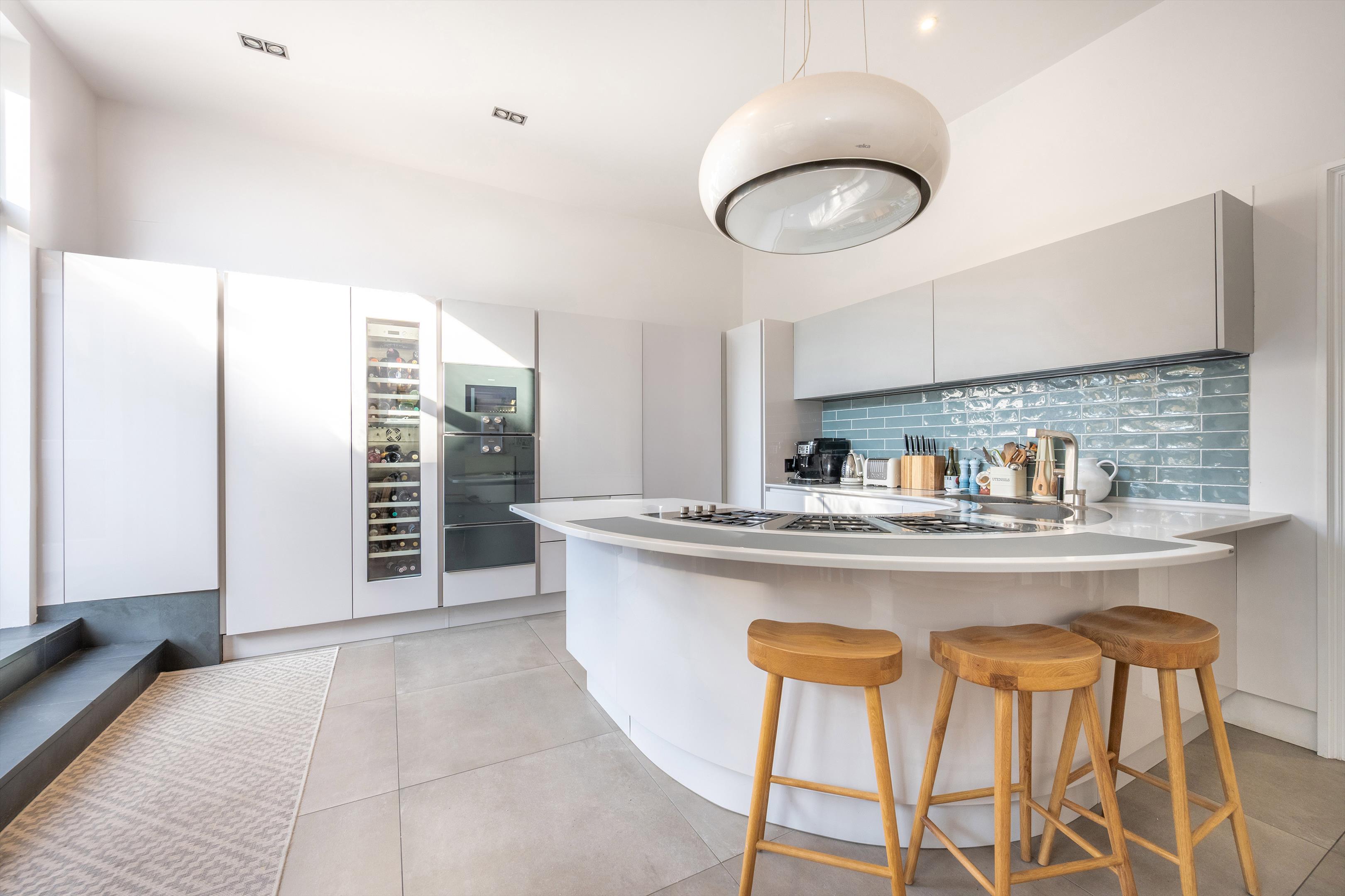 New End, Hampstead, London NW3