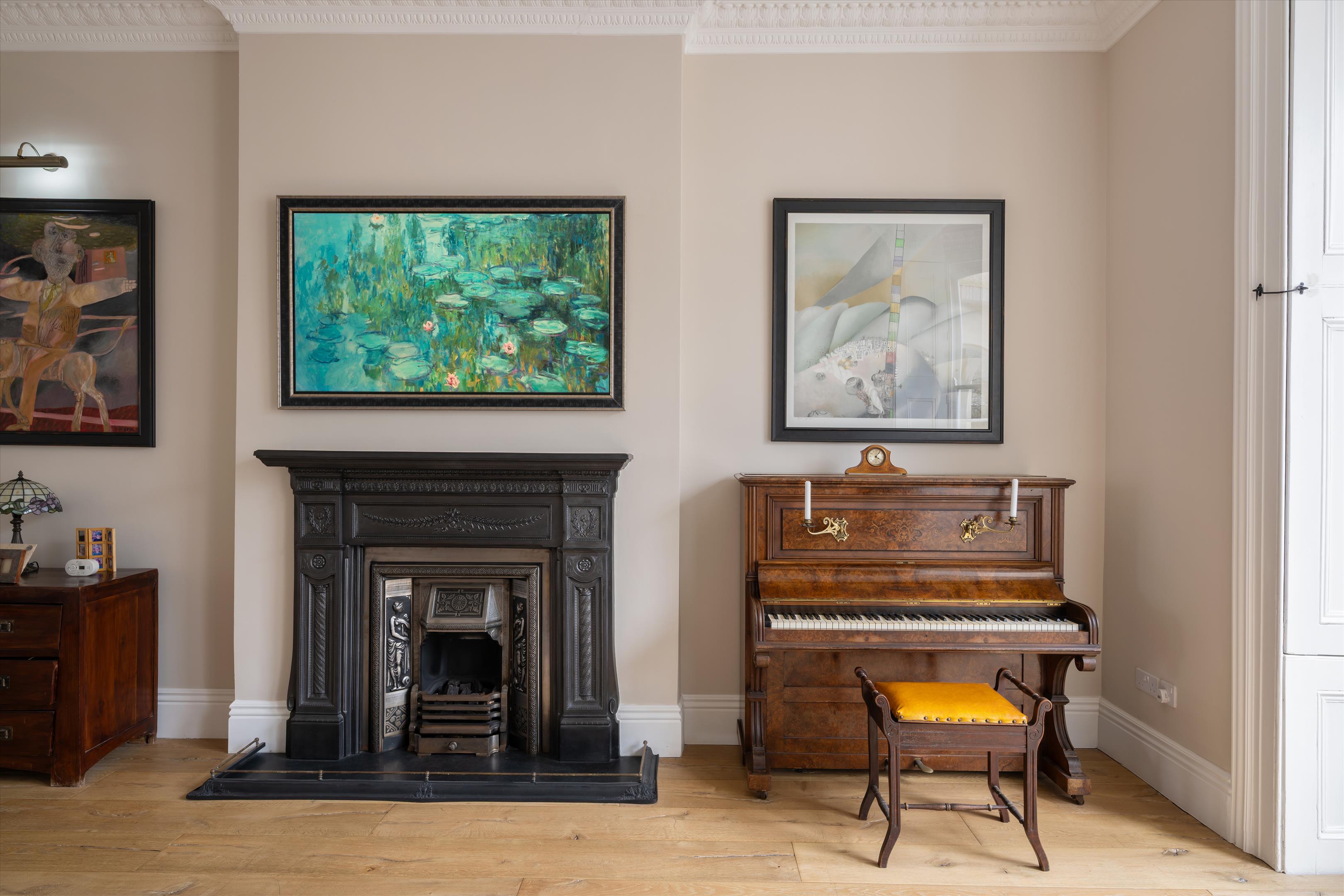 Rosslyn Hill, London, NW3