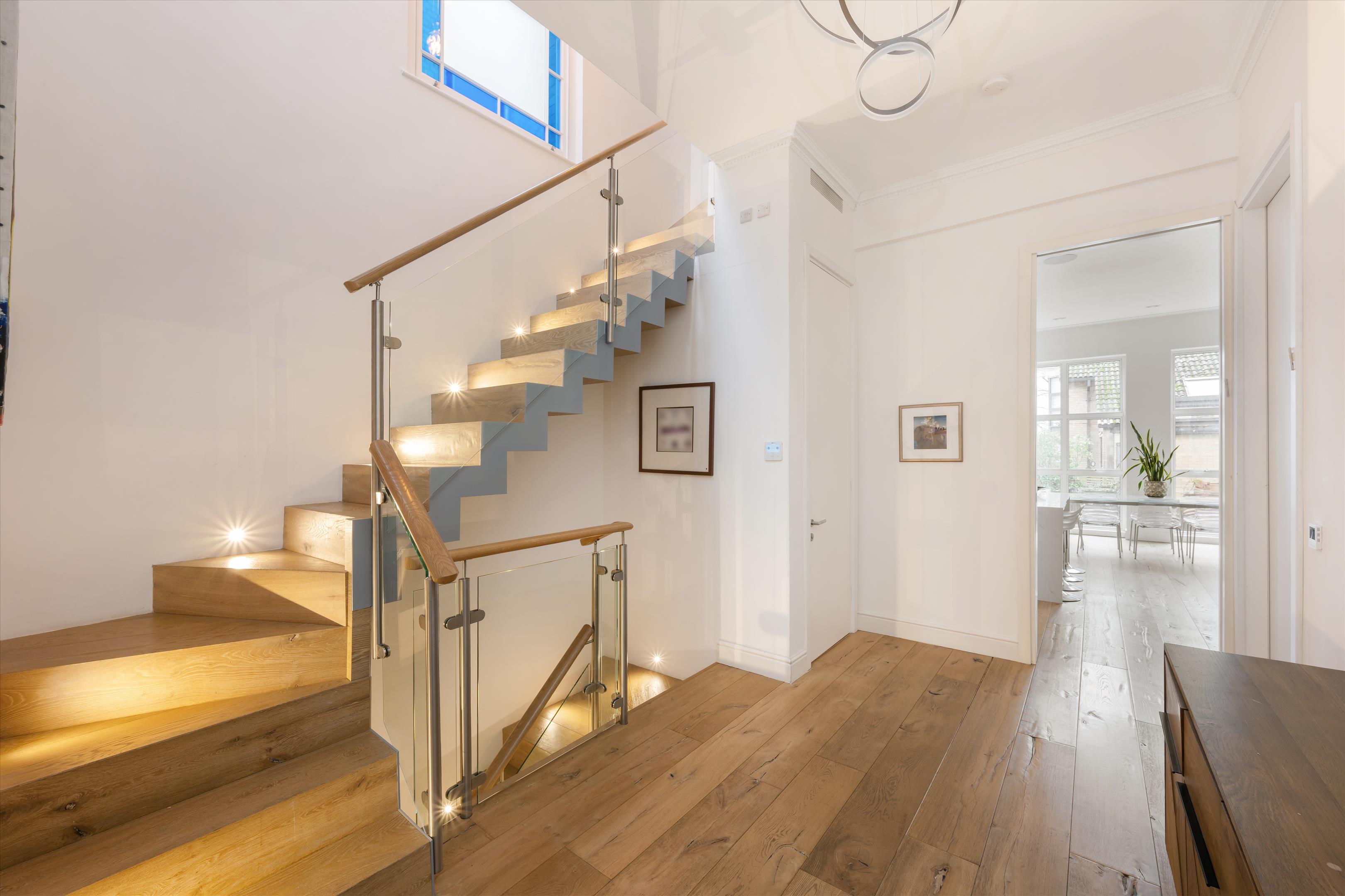 Rosslyn Hill, London, NW3