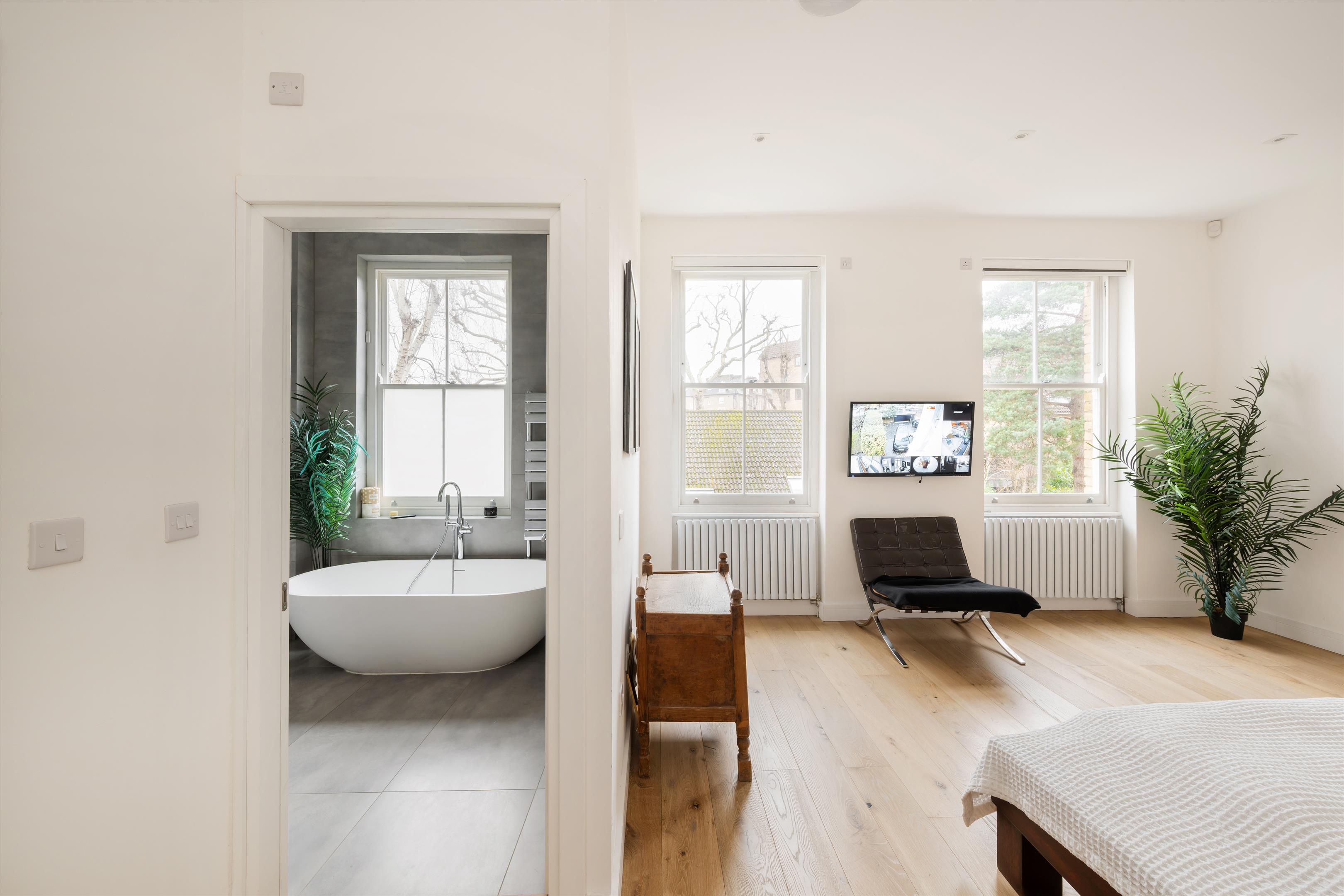 Rosslyn Hill, London, NW3