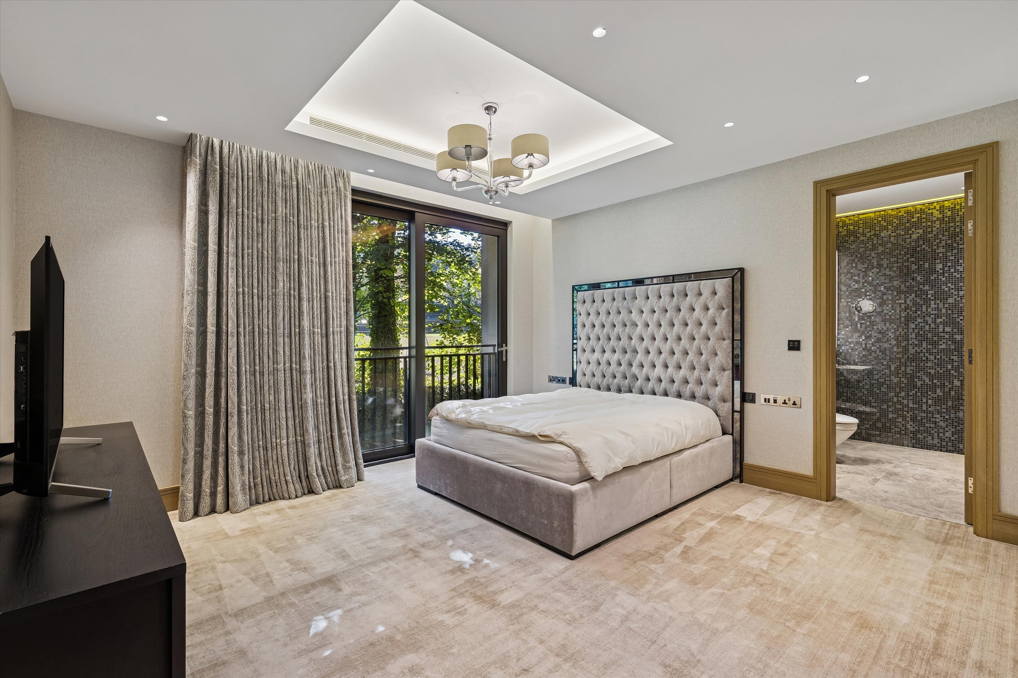 The Bishops Avenue, London N2