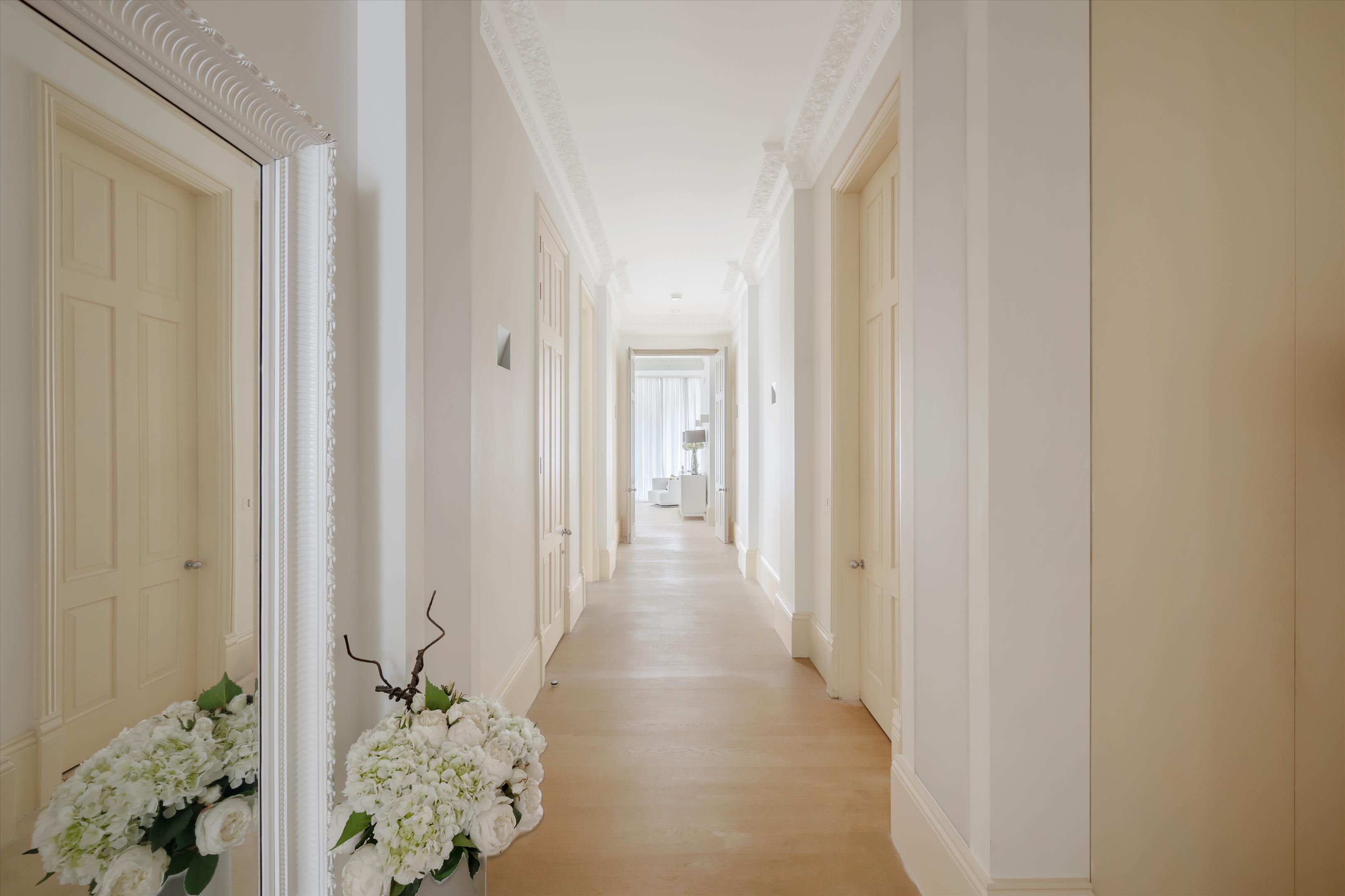 Fitzjohns Avenue, Hampstead, London NW3