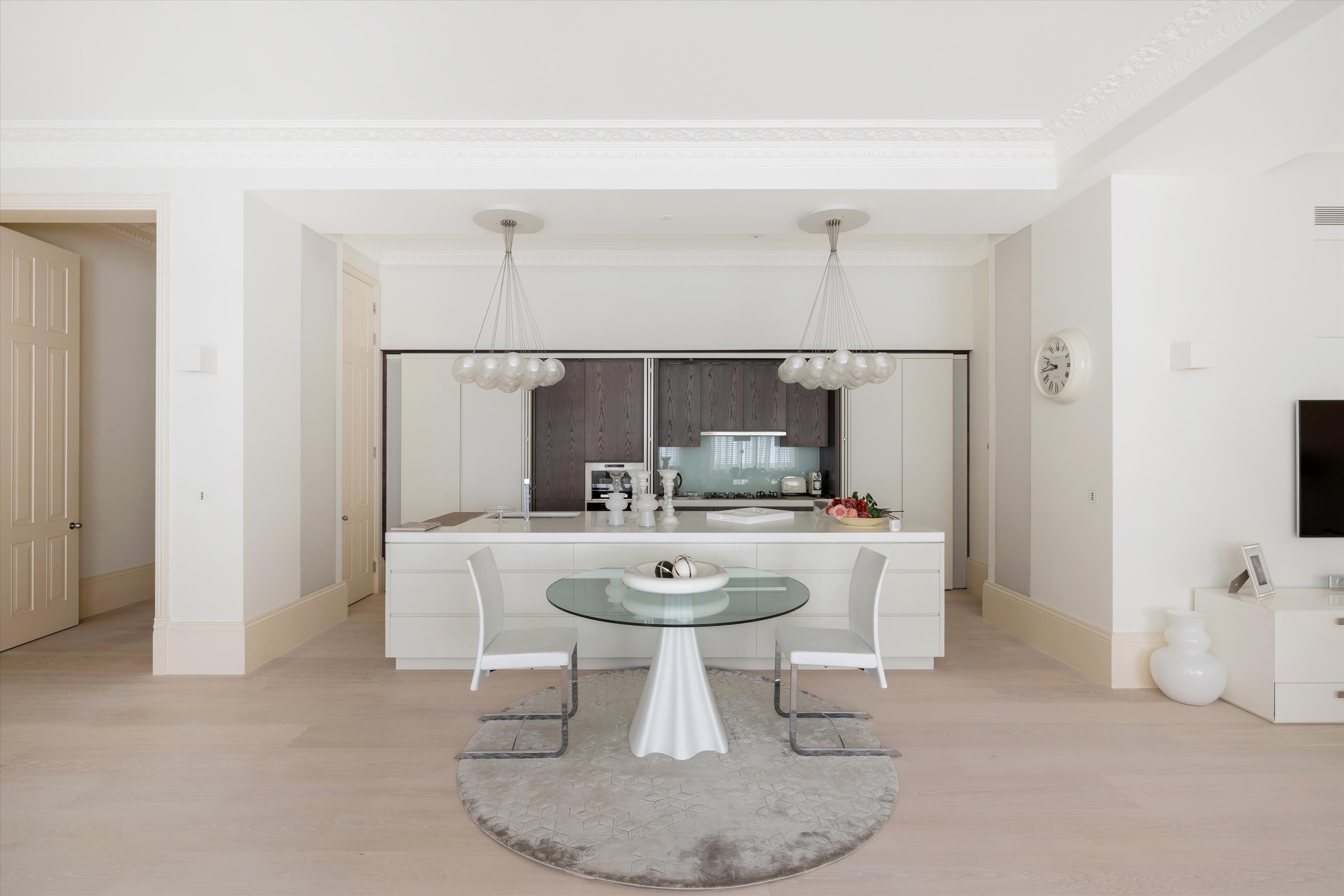 Fitzjohns Avenue, Hampstead, London NW3