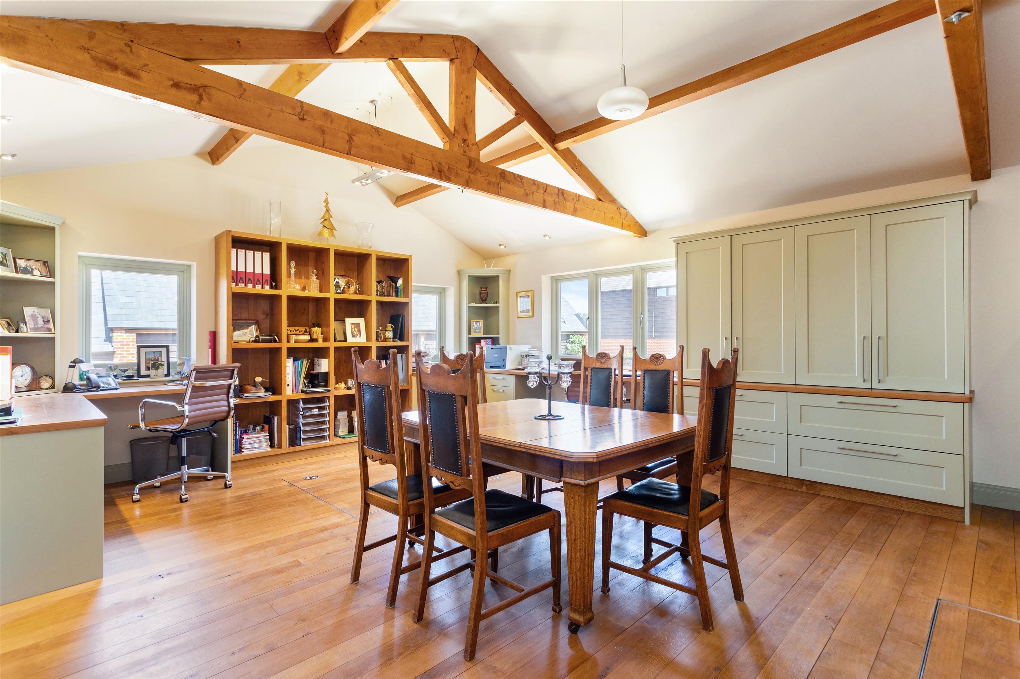 Compton Bassett, Calne, Wiltshire, SN11