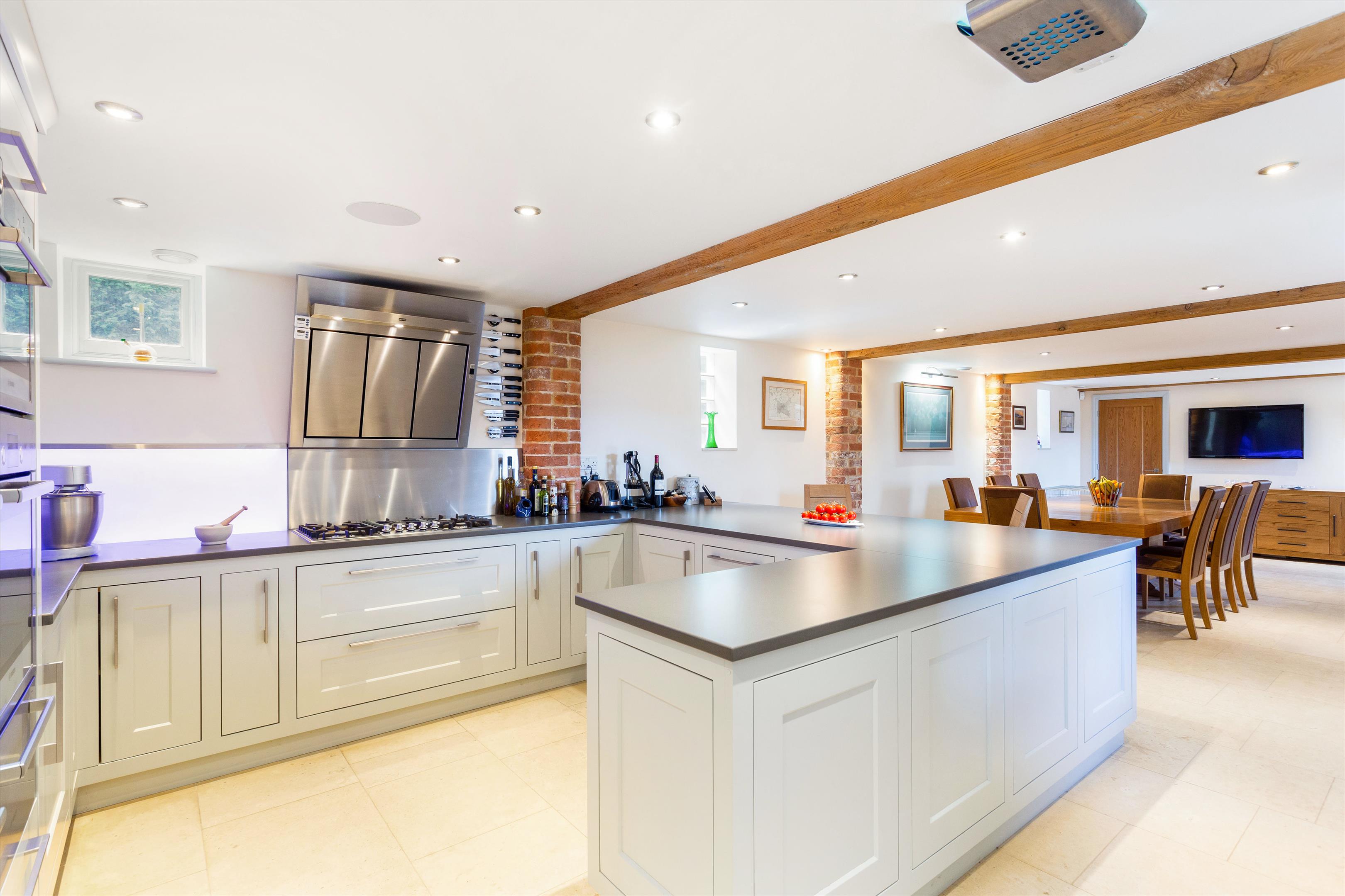 Compton Bassett, Calne, Wiltshire, SN11