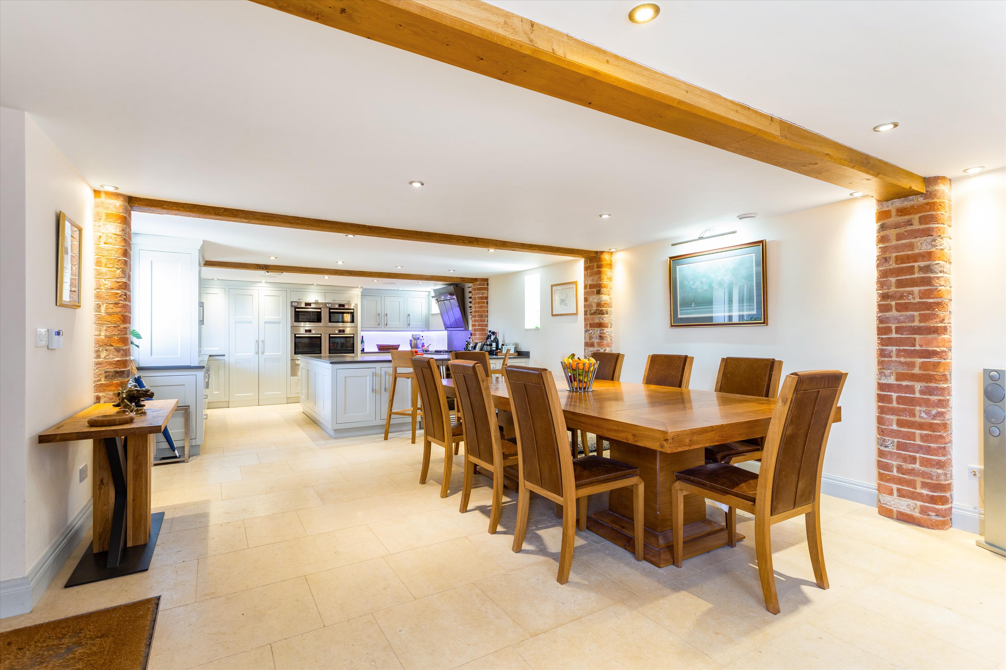Compton Bassett, Calne, Wiltshire, SN11