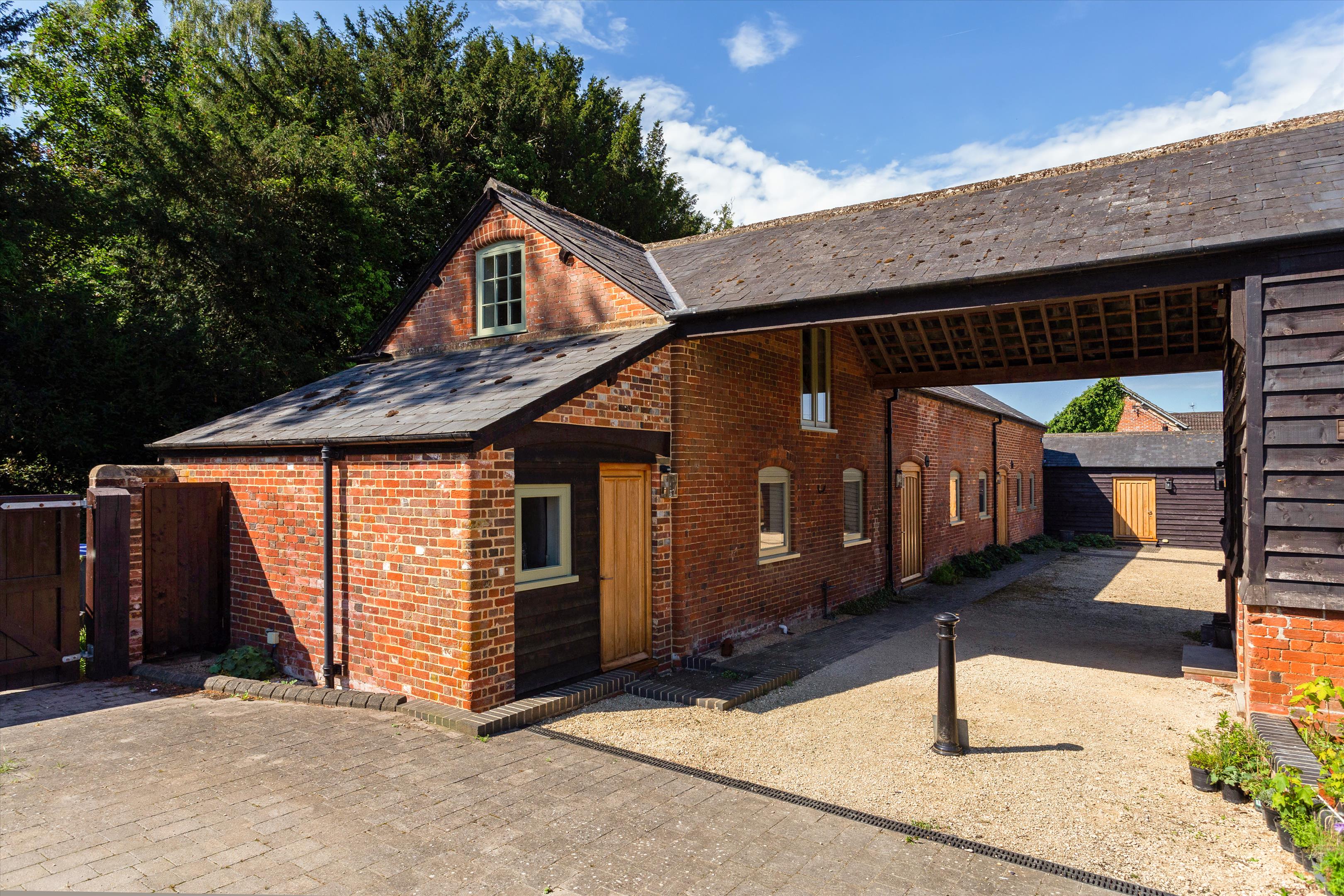 Compton Bassett, Calne, Wiltshire, SN11