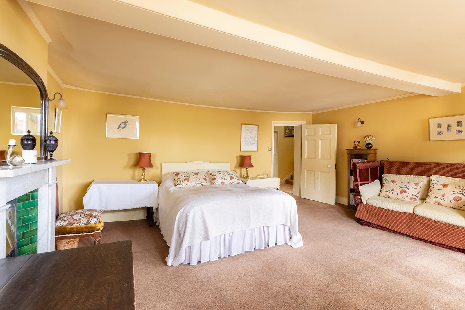 Silverless Street, Marlborough, SN8