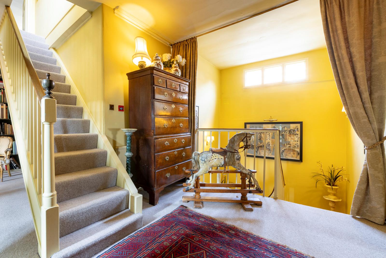 Silverless Street, Marlborough, SN8