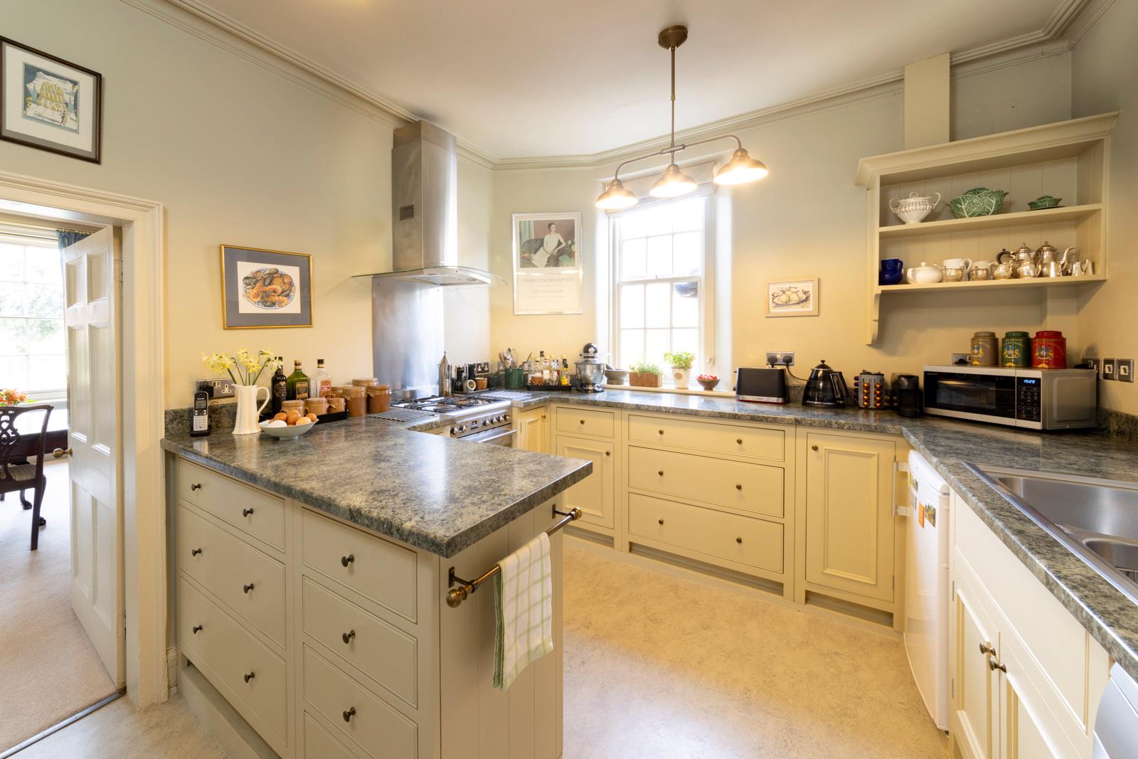 Silverless Street, Marlborough, SN8