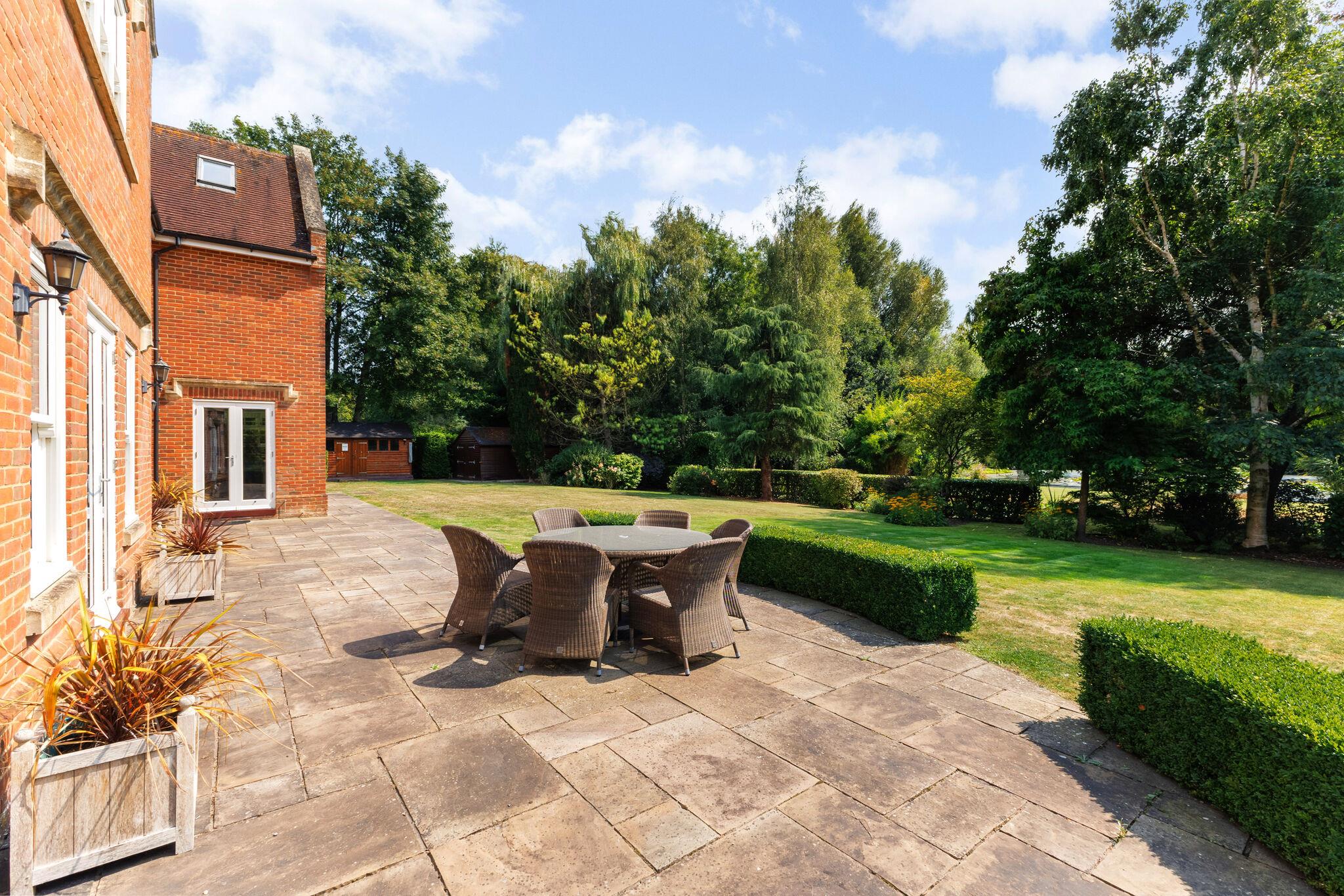 Milton Lilbourne, Wiltshire, SN9