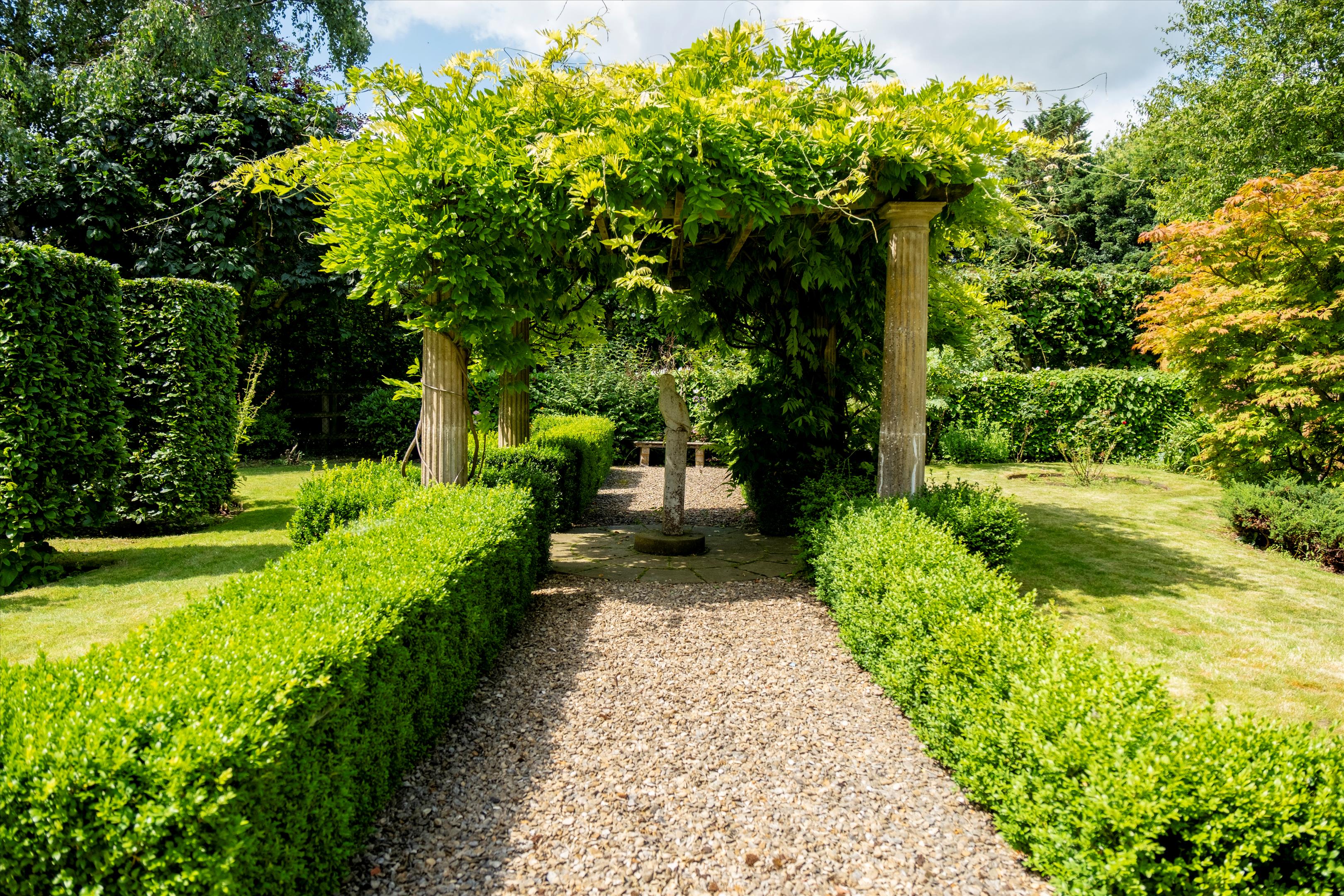 Milton Lilbourne, Wiltshire, SN9