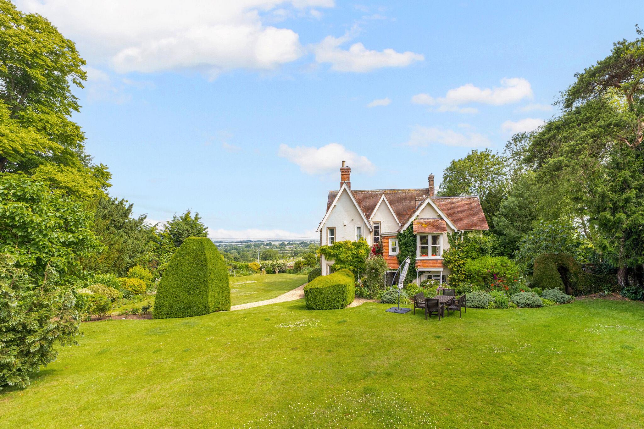 Westbury Road, Bratton, Westbury, Wiltshire, BA13