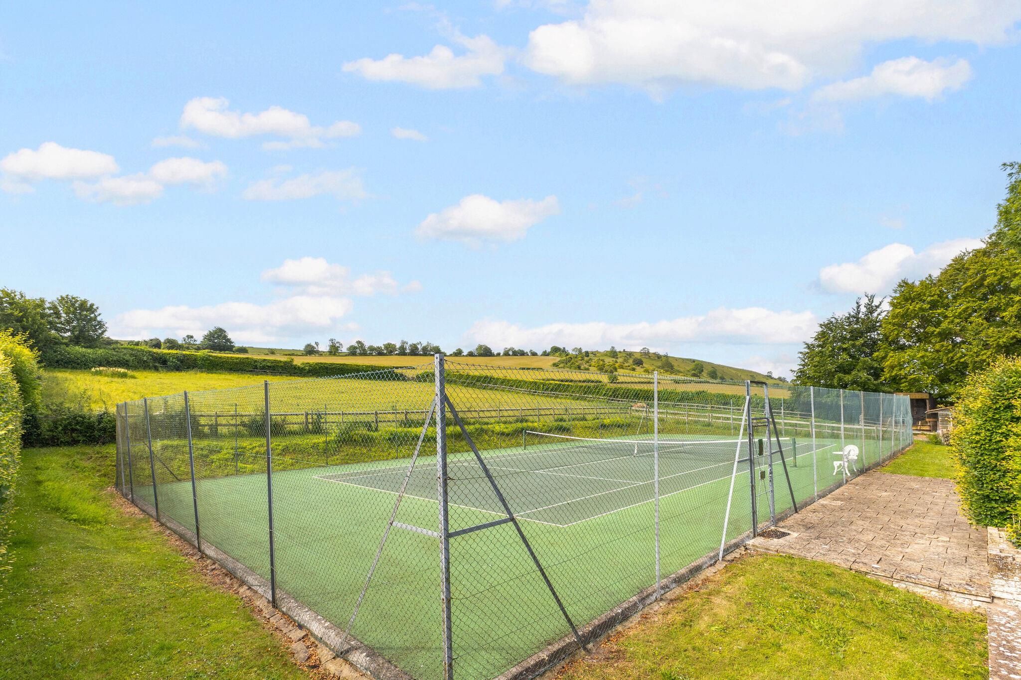 Westbury Road, Bratton, Westbury, Wiltshire, BA13