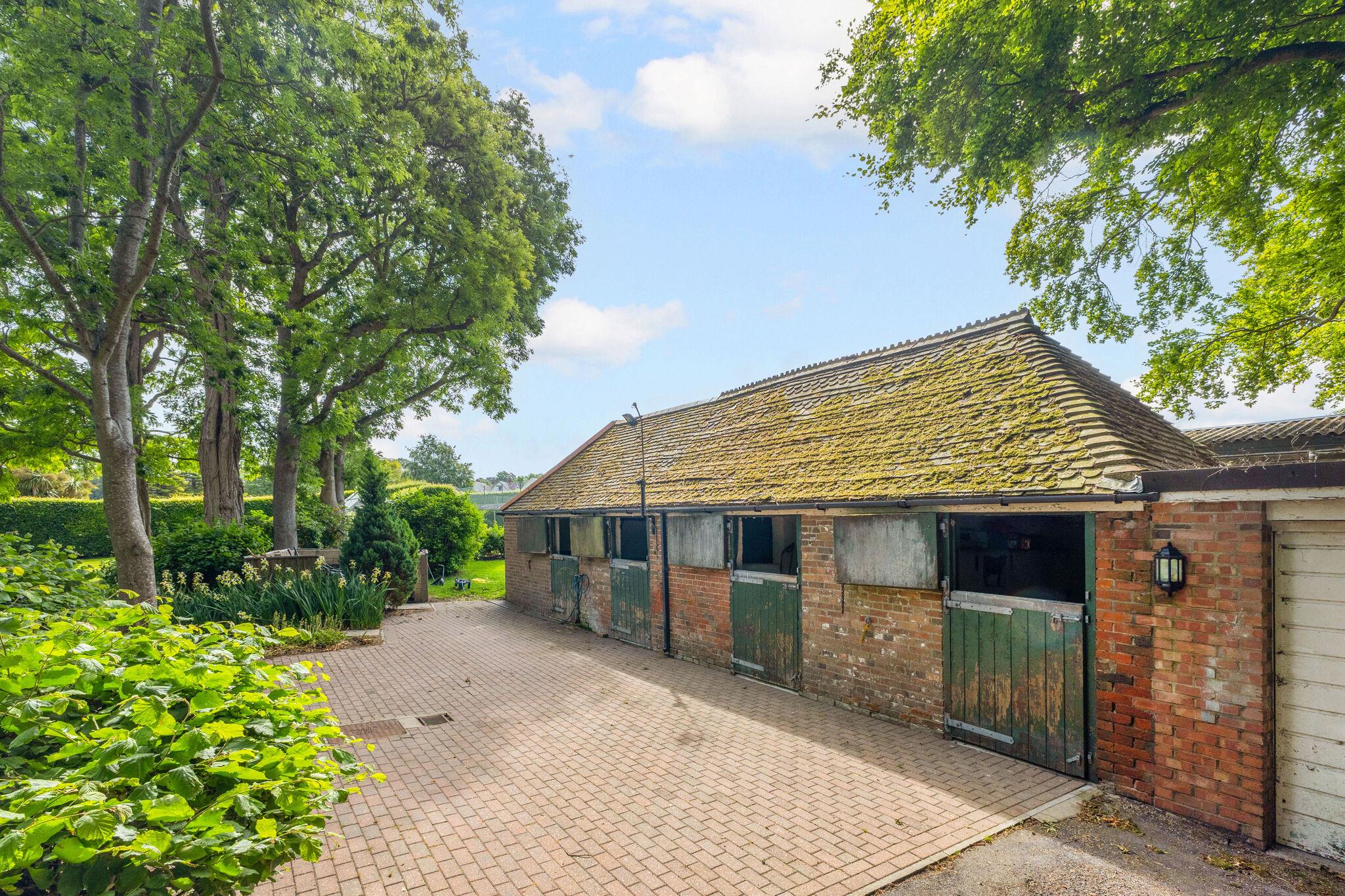 Westbury Road, Bratton, Westbury, Wiltshire, BA13