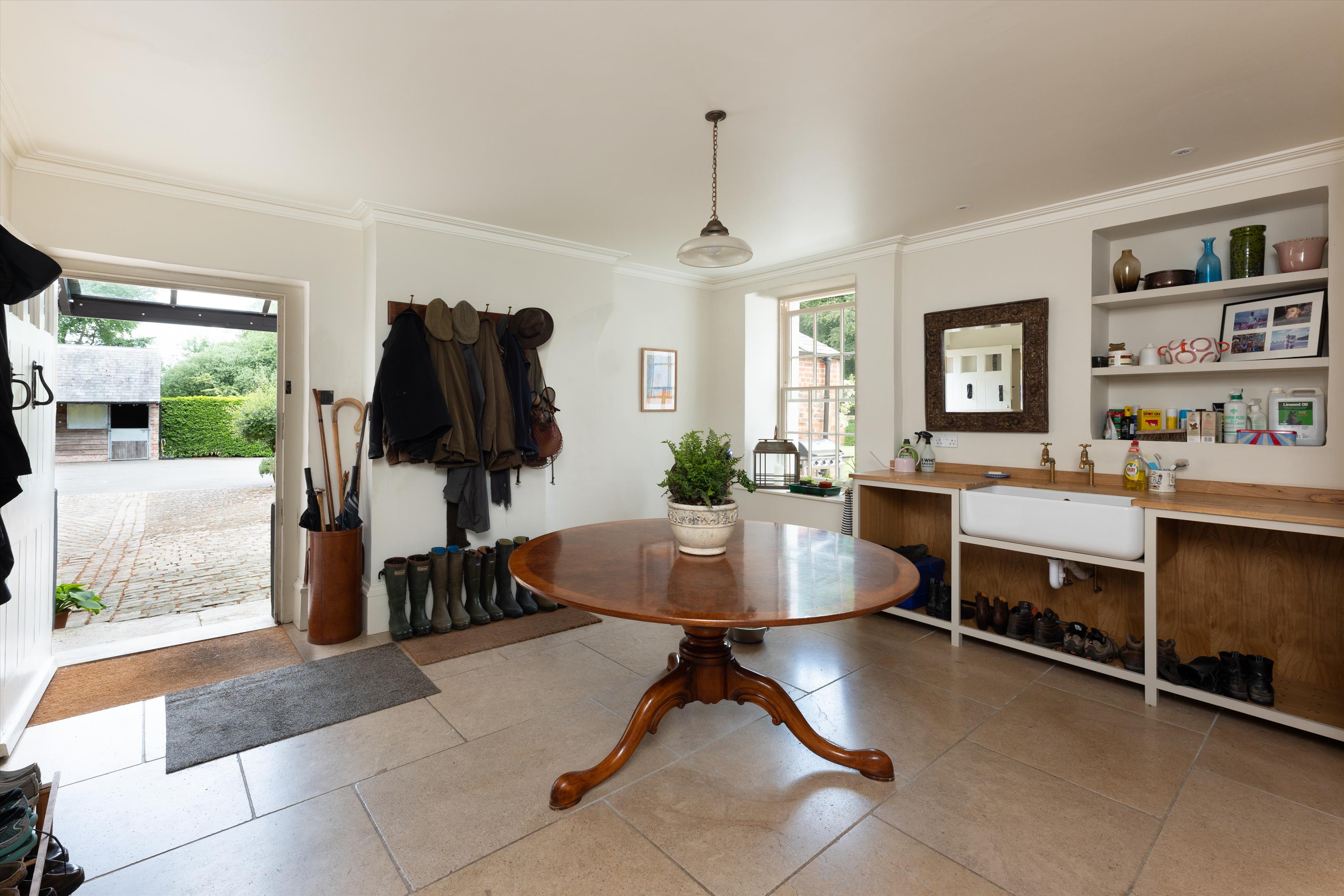Beechingstoke, Pewsey, Wiltshire, SN9