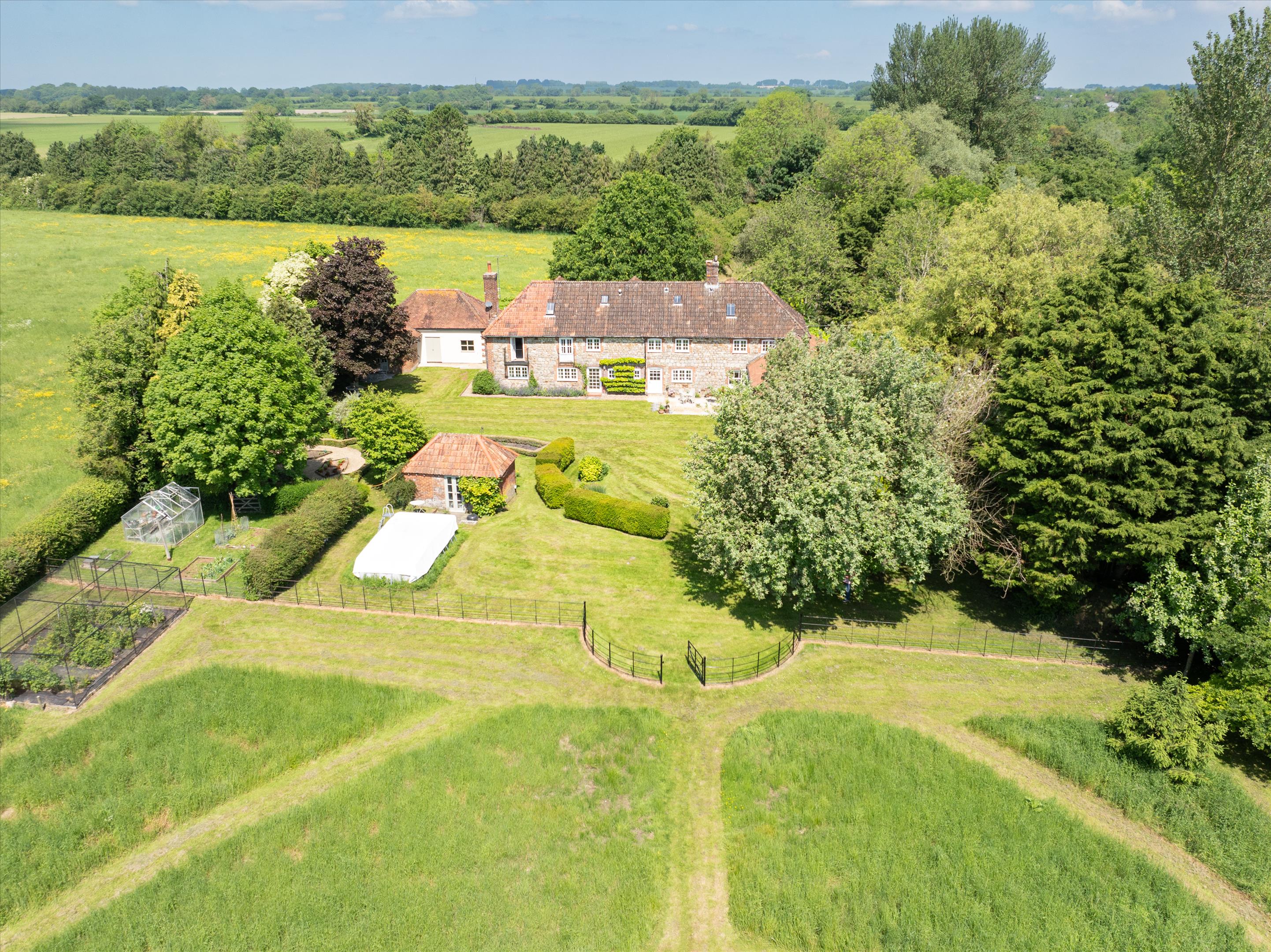 Winterbourne Monkton, Swindon, Wiltshire, SN4