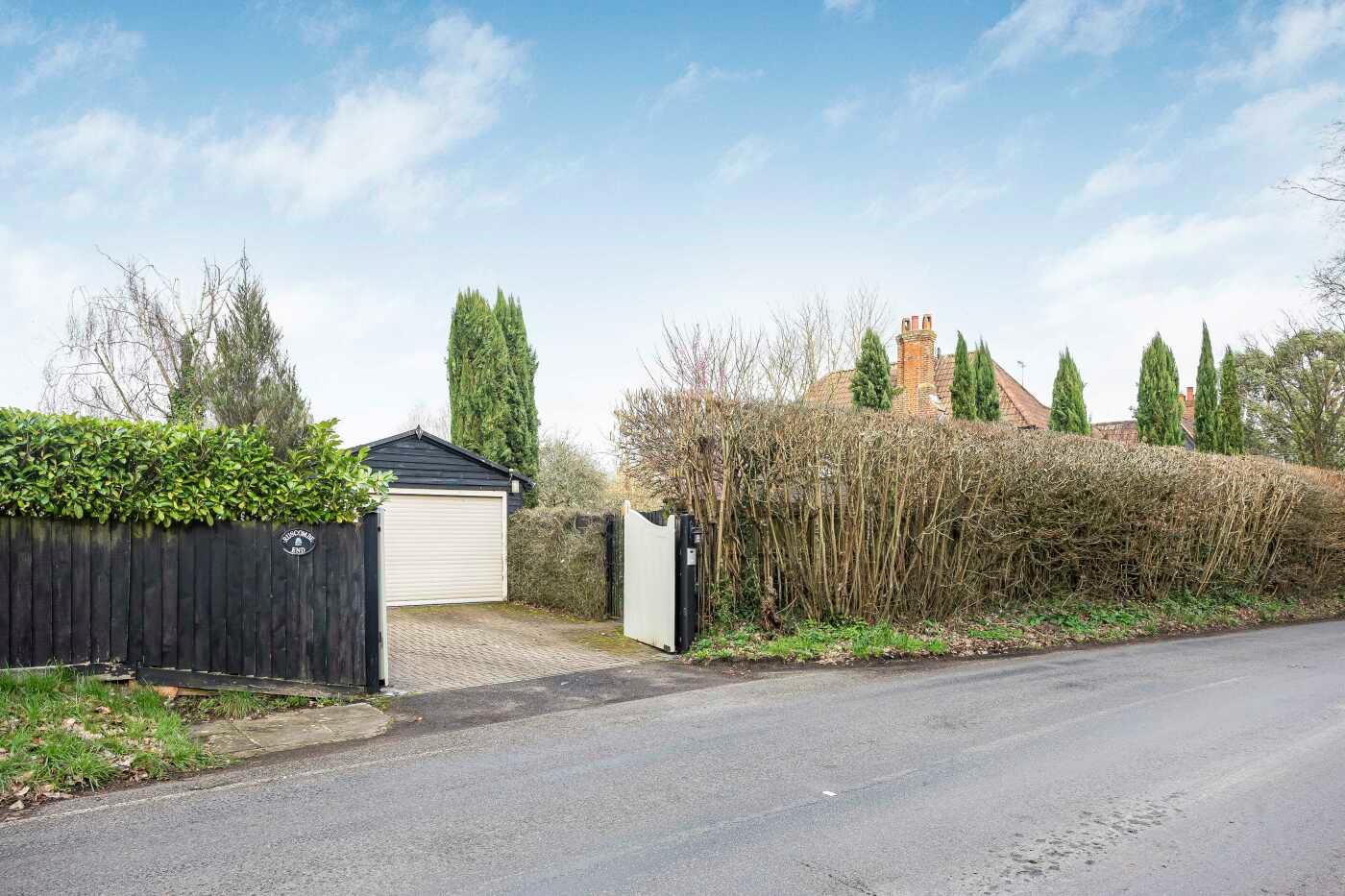 Twyford Road, Waltham St. Lawrence, Reading, Berkshire RG10