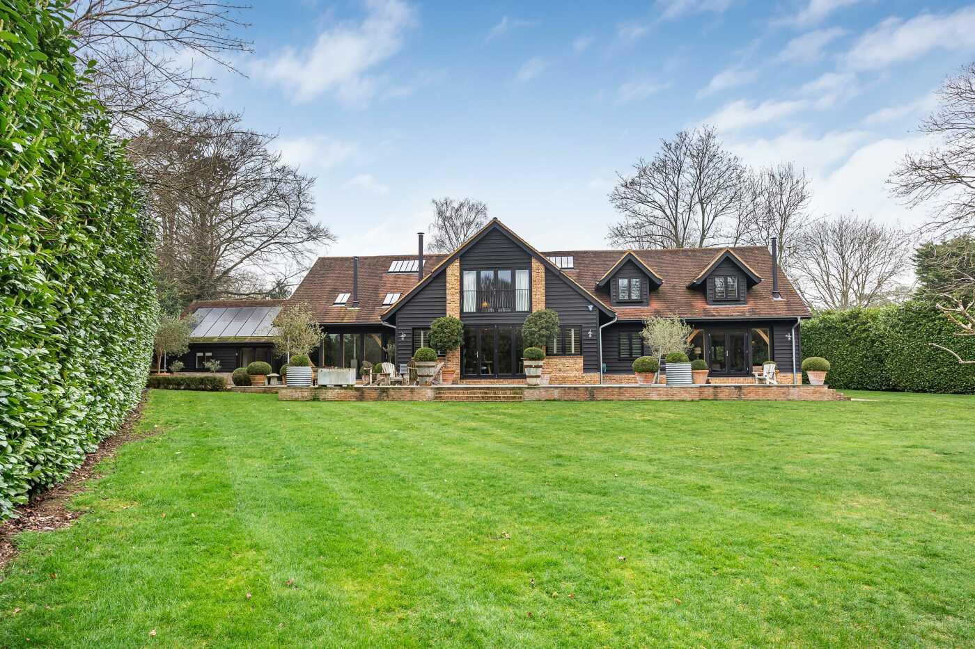 Reading Road, Shiplake, Henley-on-Thames, Oxfordshire RG9