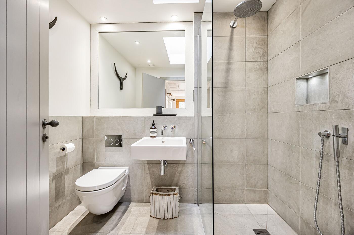 Reading Road, Shiplake, Henley-on-Thames, Oxfordshire RG9