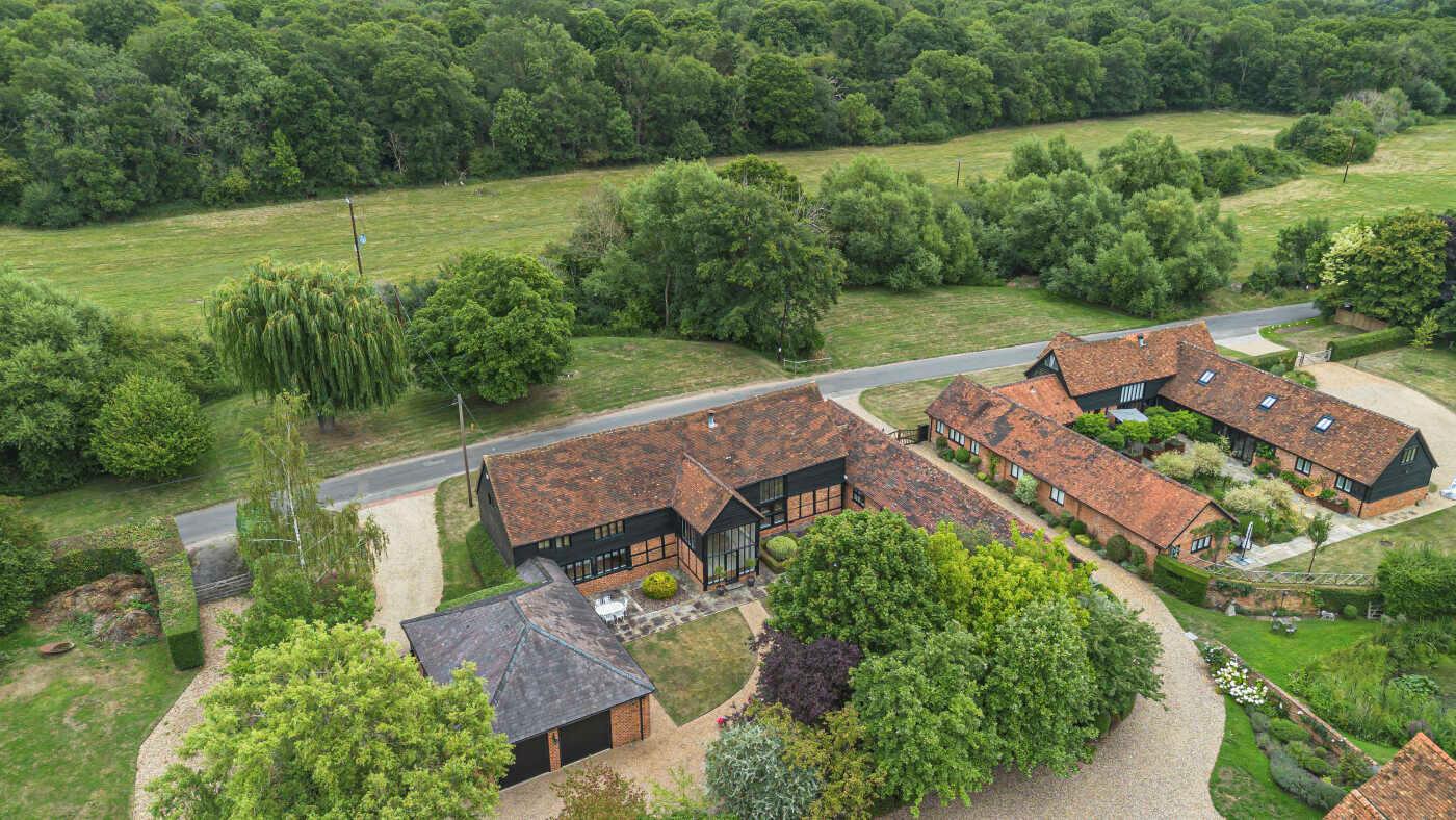 Smewins Road, White Waltham, Maidenhead, Berkshire, SL6