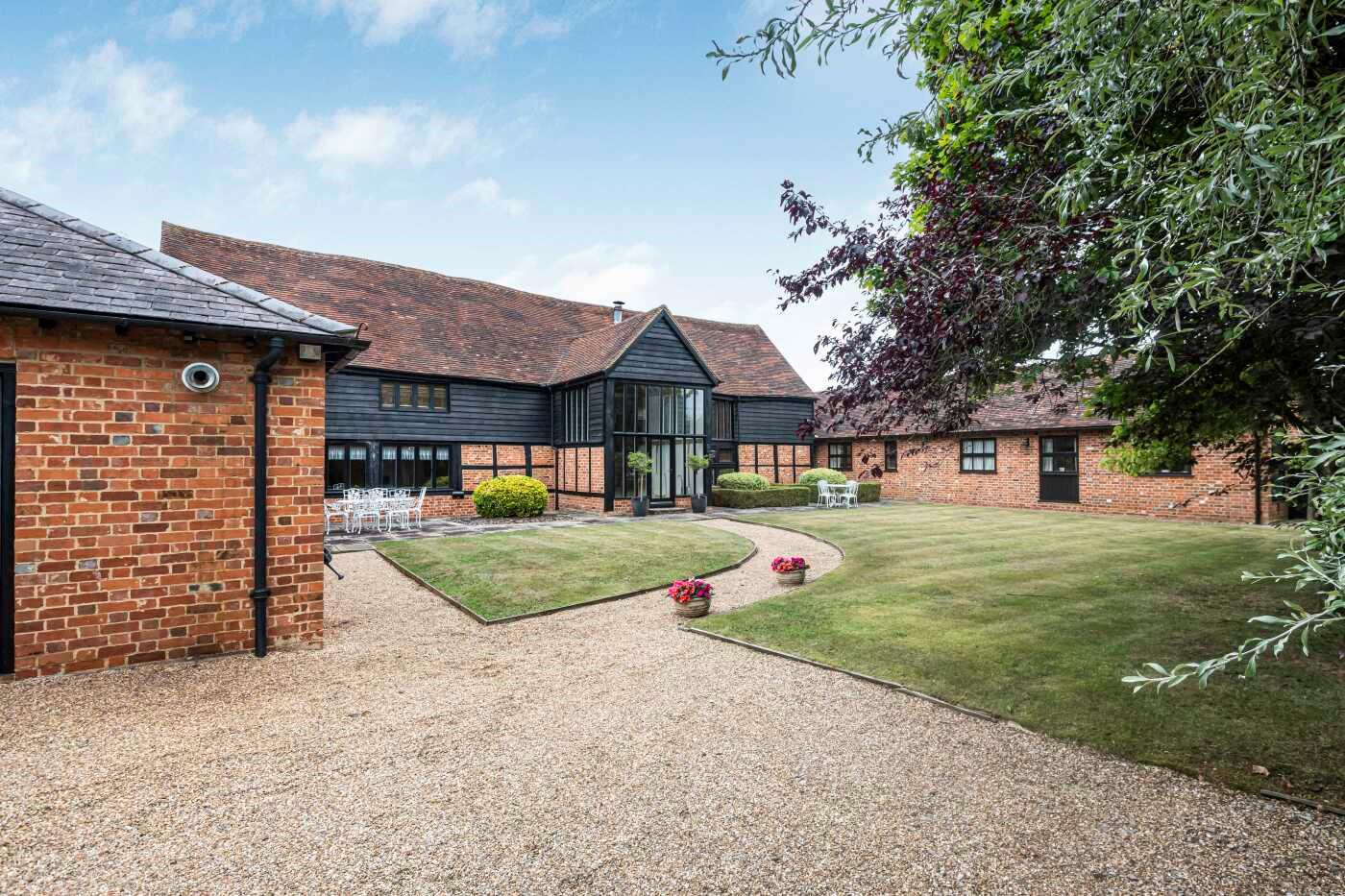 Smewins Road, White Waltham, Maidenhead, Berkshire, SL6