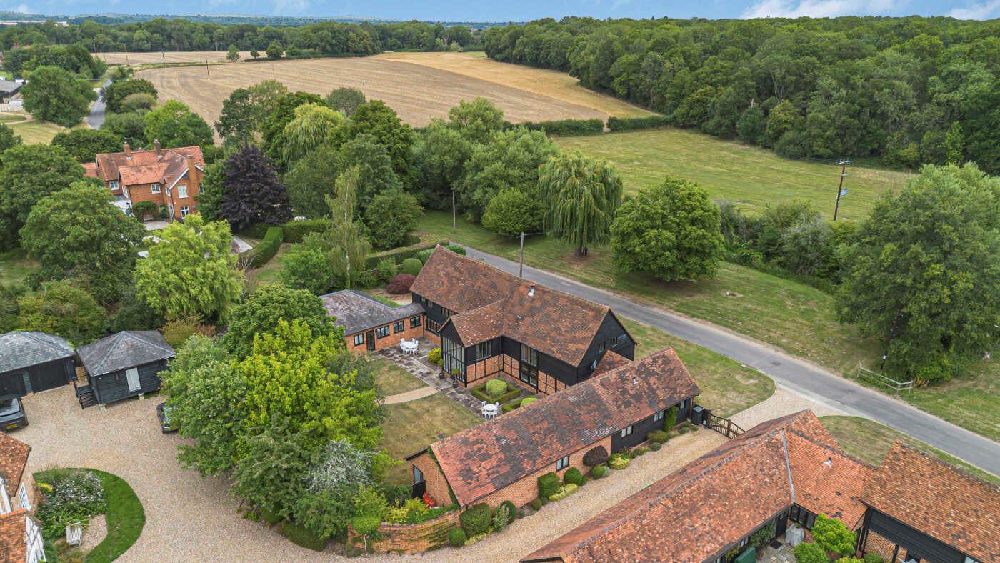Smewins Road, White Waltham, Maidenhead, Berkshire, SL6
