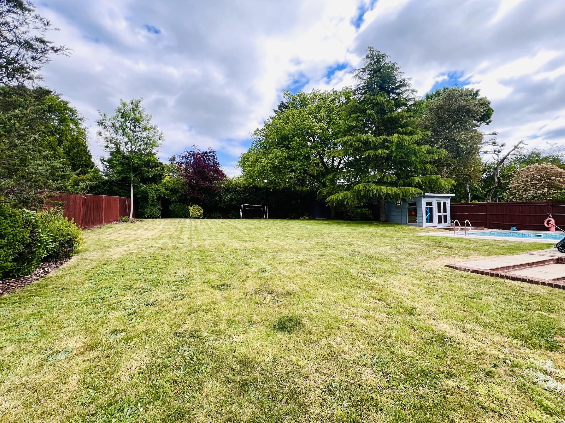 Chiltern Road, Peppard Common, Henley-on-Thames, Oxfordshire, RG9