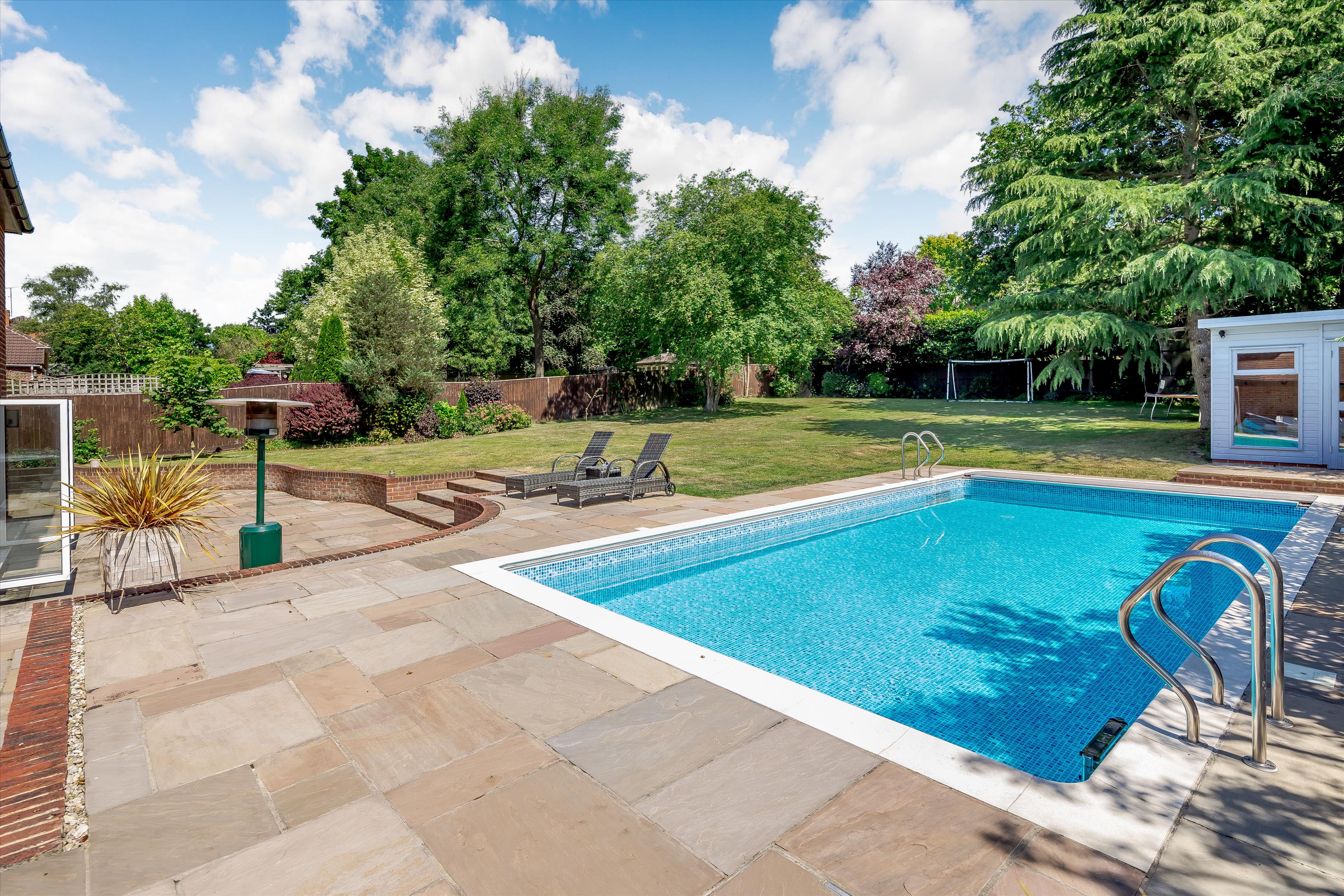 Chiltern Road, Peppard Common, Henley-on-Thames, Oxfordshire, RG9