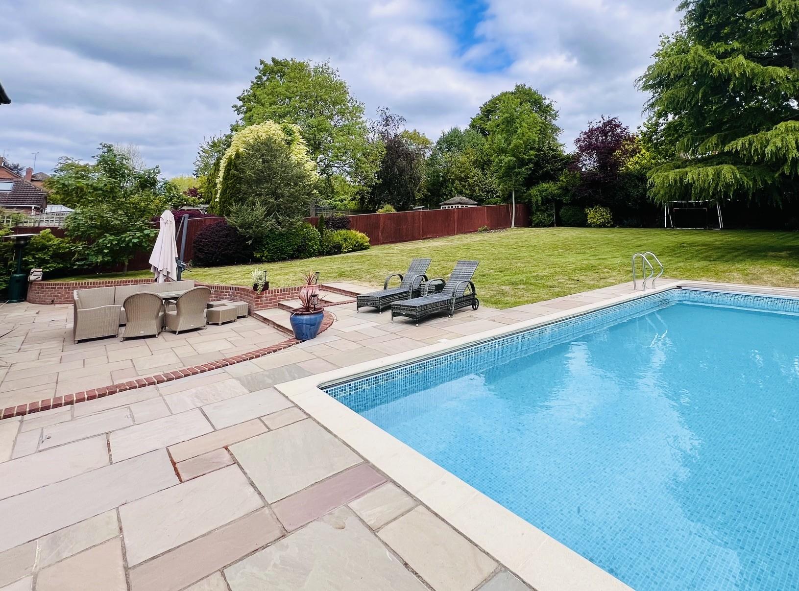 Chiltern Road, Peppard Common, Henley-on-Thames, Oxfordshire, RG9