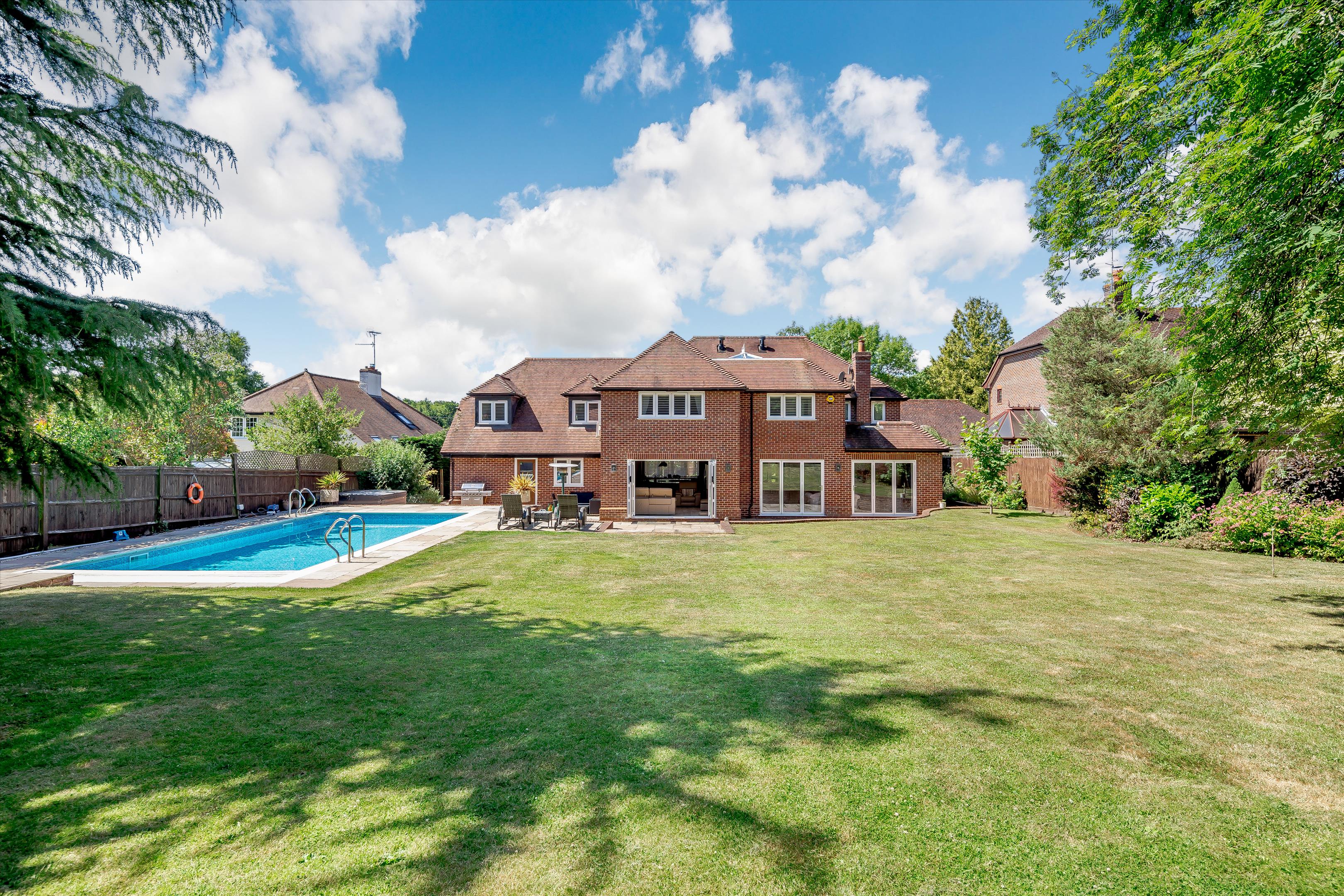 Chiltern Road, Peppard Common, Henley-on-Thames, Oxfordshire, RG9