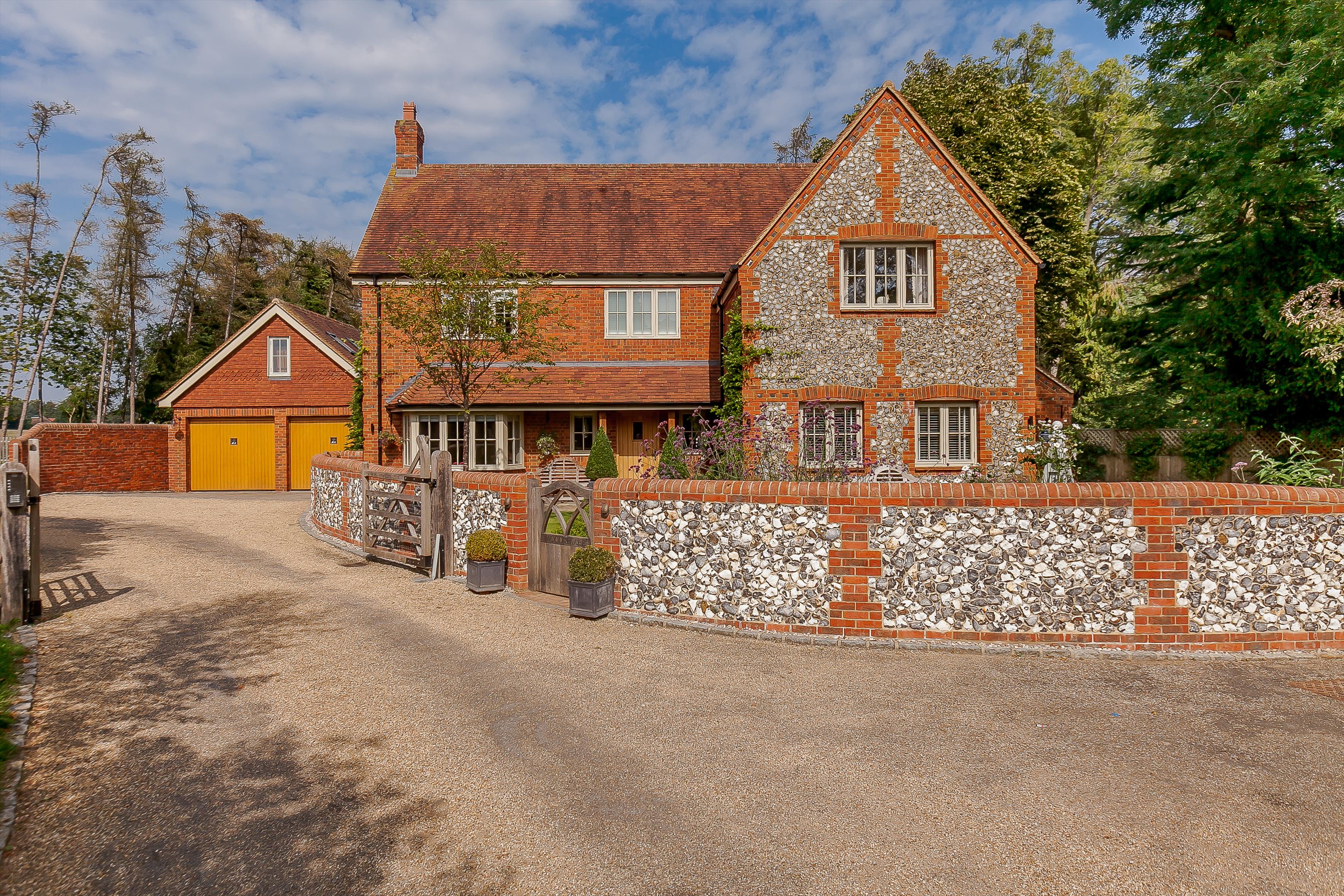 Chairmakers Way, Frieth, Henley-on-Thames, Buckinghamshire, RG9
