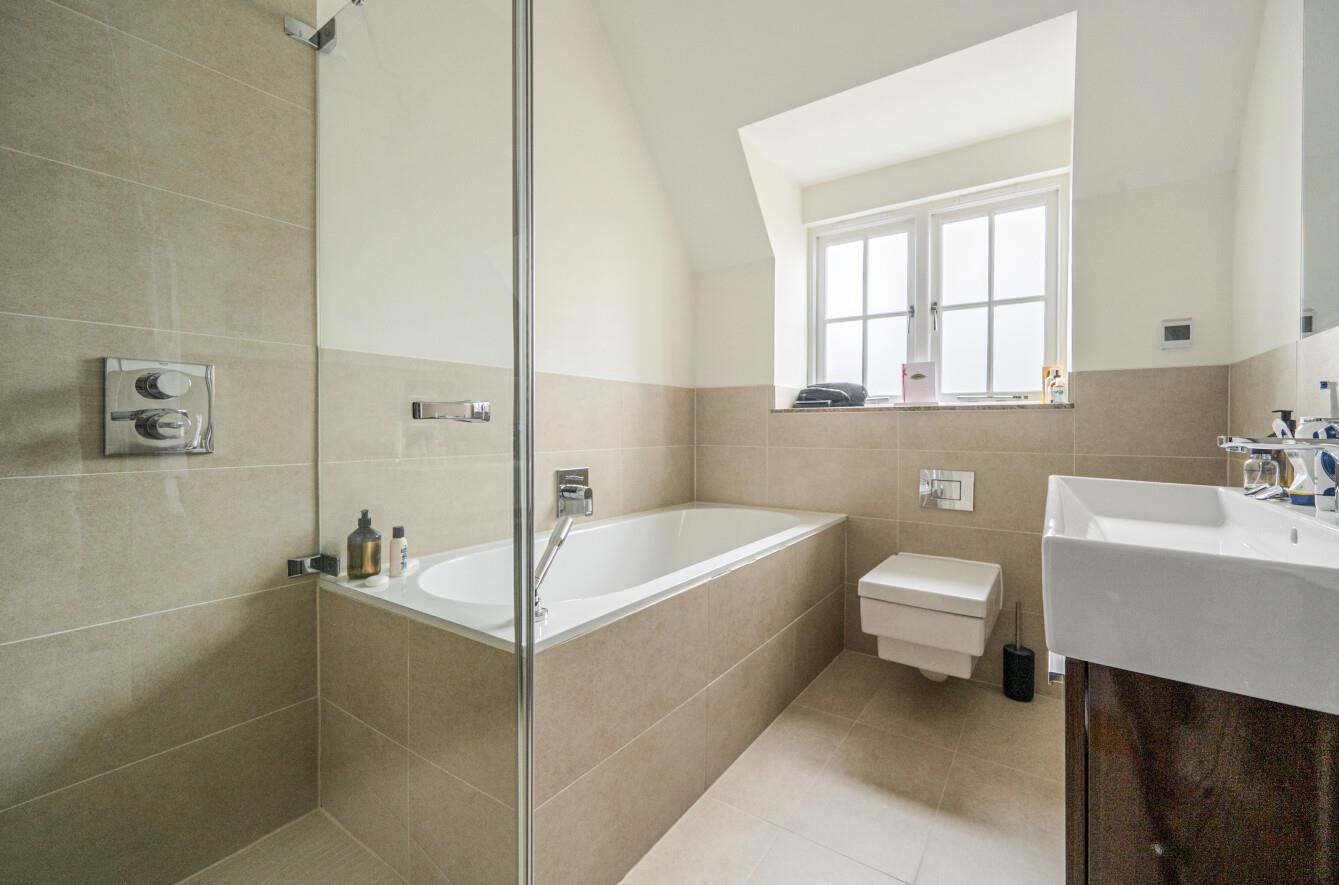 Chairmakers Way, Frieth, Henley-on-Thames, Buckinghamshire, RG9
